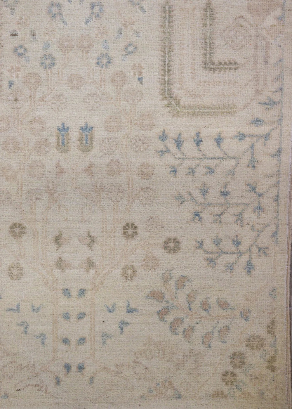 Handwoven Bakshaish Willow Transitional Area Rug J63716 - Perfect for Living Room, Bedroom, or Office Decor