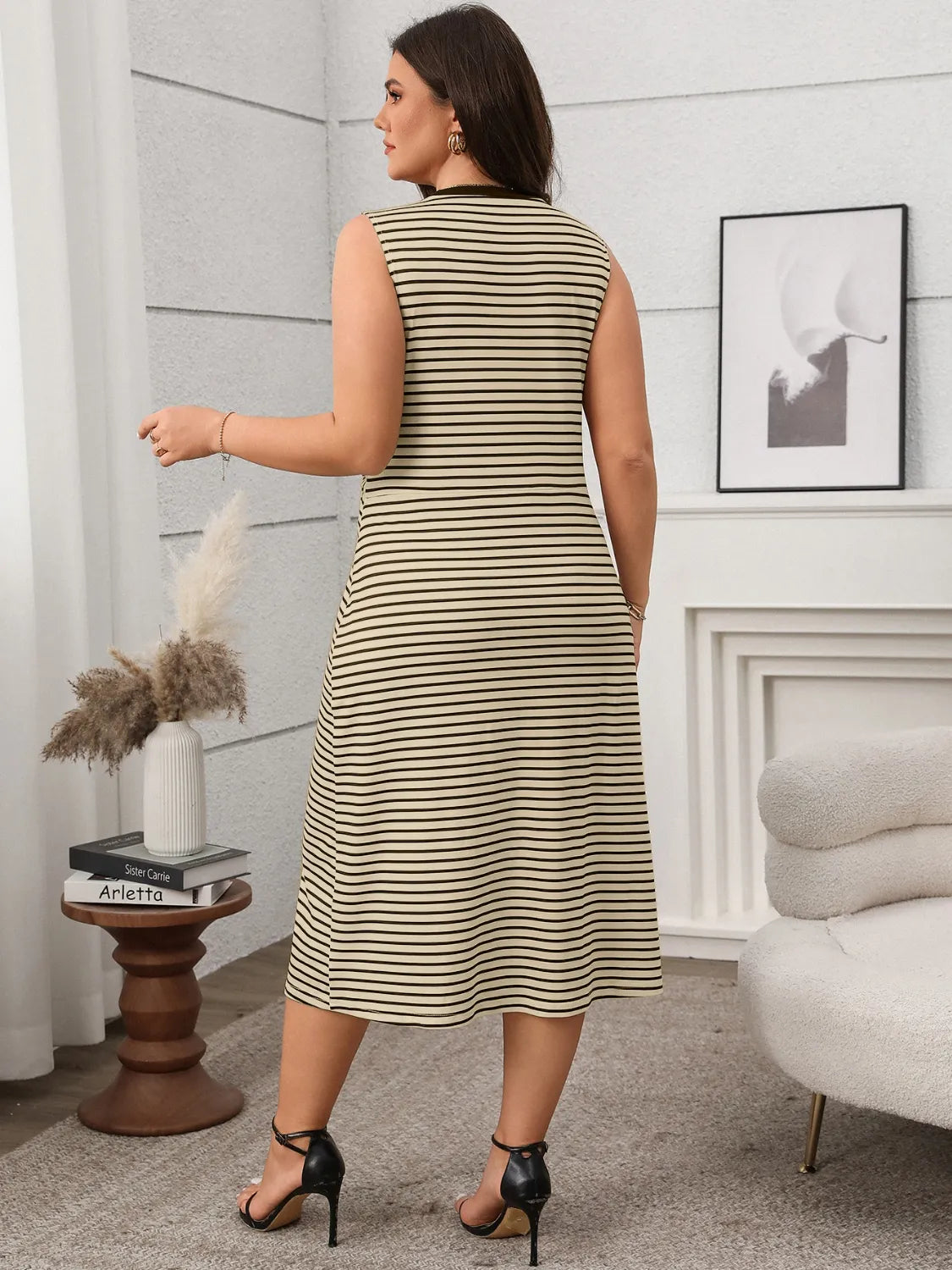 Stylish Striped Round Neck Sleeveless Midi Summer Dress for Women - Perfect for Beach Vacations, Casual Outings & Summer Parties