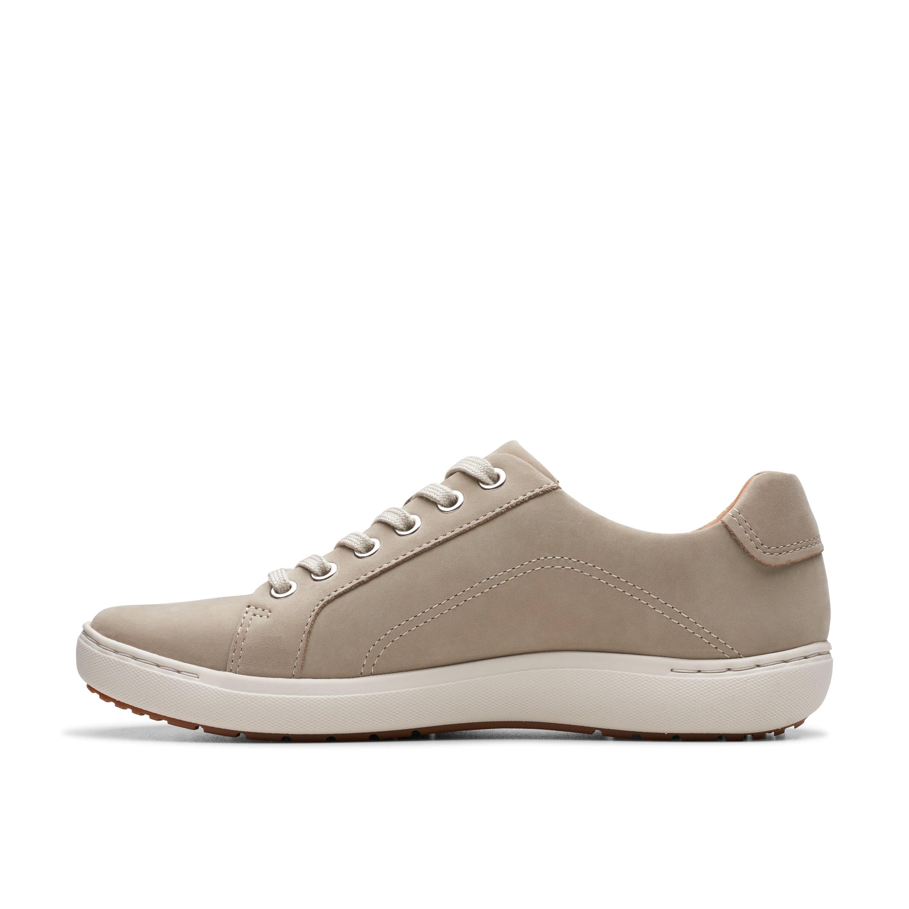 CLARKS NALLE LACE Women's Comfortable Walking Shoes - Medium & Wide Width Options for All-Day Wear - Perfect for Work, Travel & Casual Outings