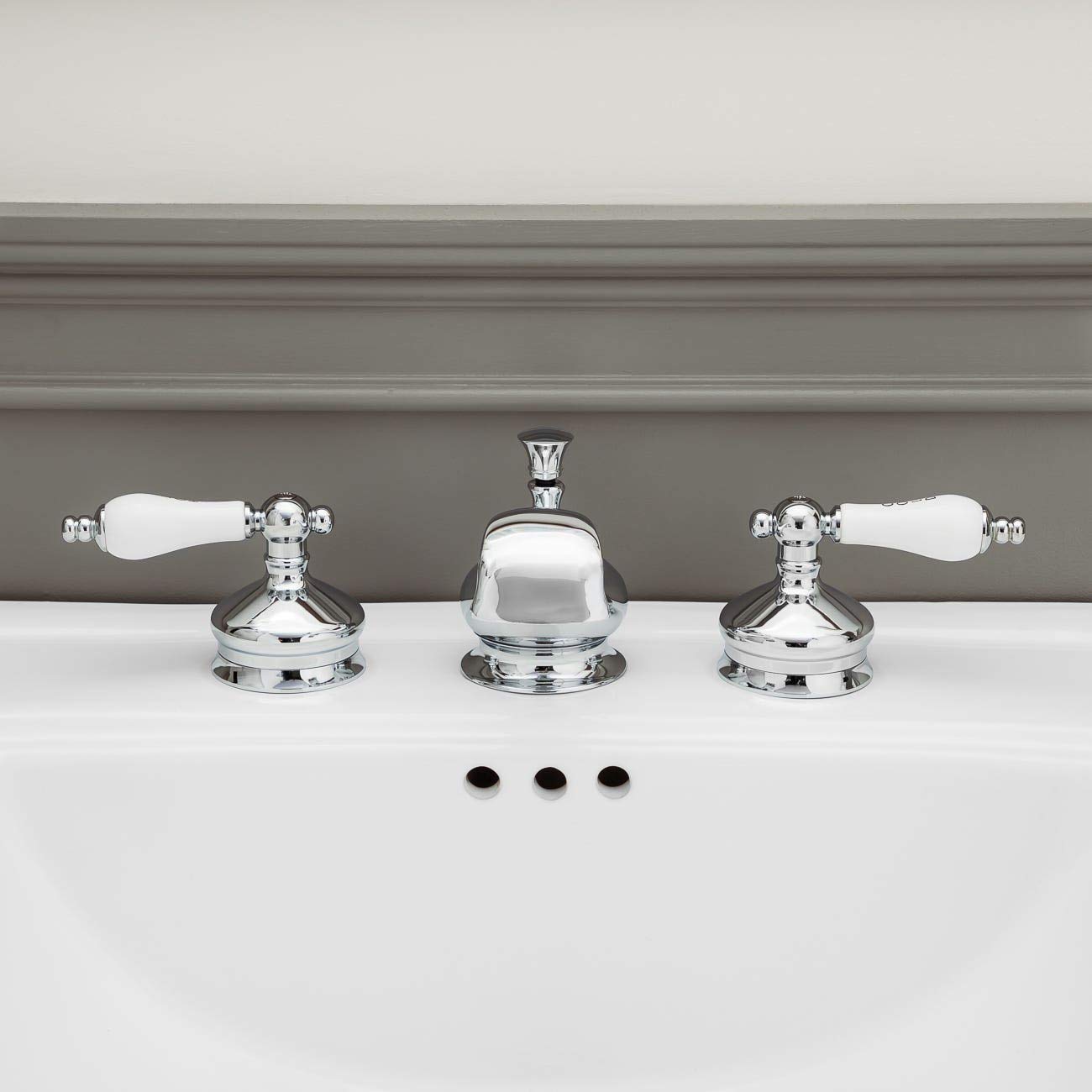 Vintage Widespread Bathroom Sink Faucet with Porcelain Lever Handles - Classic Tub & Bath Fixture for Traditional or Farmhouse Style Decor