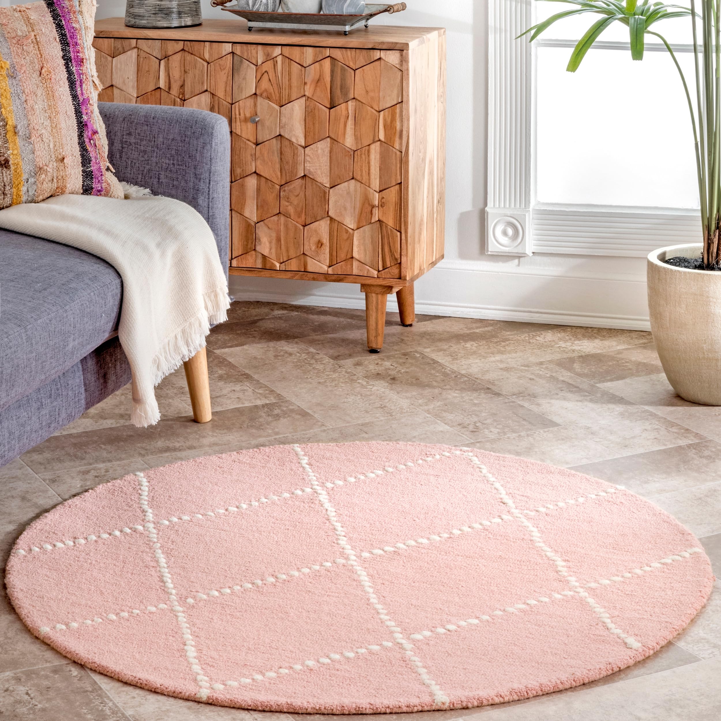 nuLOOM Hand Tufted Elvia Round Area Rug 6 Feet, Soft Baby Pink - Perfect for Nursery, Bedroom & Boho Chic Home Decor