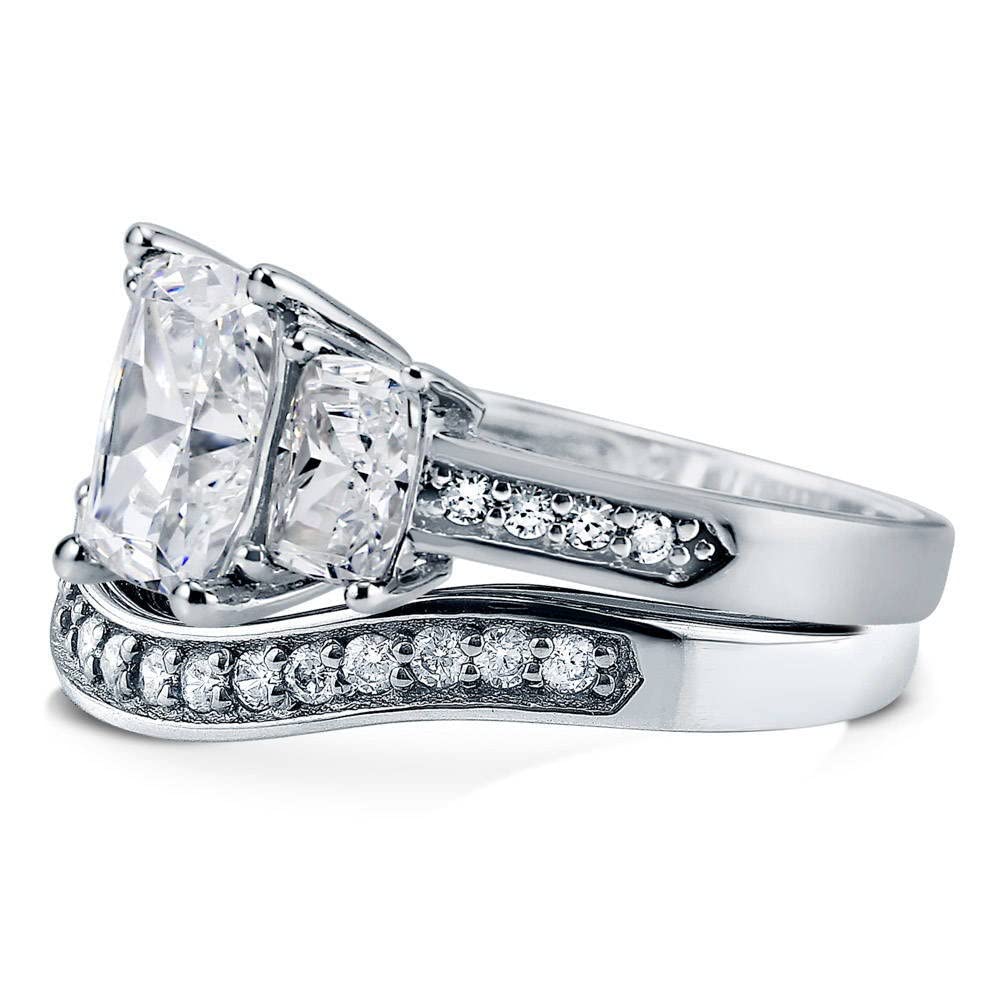 BERRICLE Sterling Silver 3-Stone Wedding & Engagement Ring Set - 2.6 Carat Cushion Cut Cubic Zirconia CZ for Women, Rhodium Plated Size 4-10 - Perfect for Proposals, Anniversaries & Special Occasions