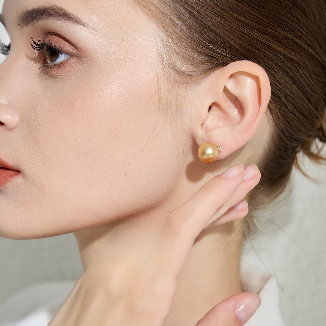 18K Gold Diamond South Sea Golden Pearl Earrings - Luxury Dangle Earrings for Women - Perfect for Weddings, Parties & Special Occasions