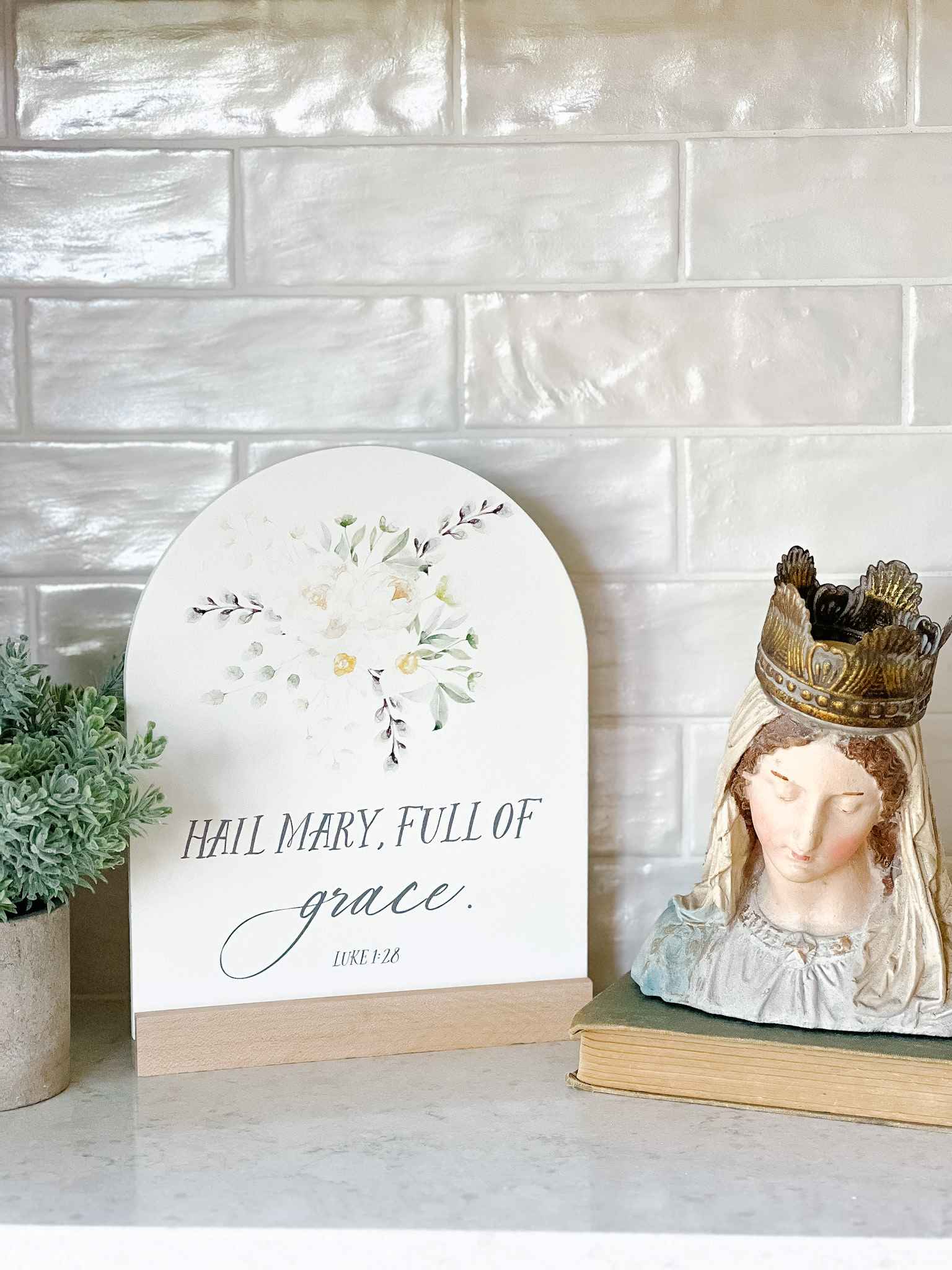 Hail Mary Gift Set - Religious Catholic Prayer Box Set - Perfect for Baptism, First Communion, Confirmation & Spiritual Gifts
