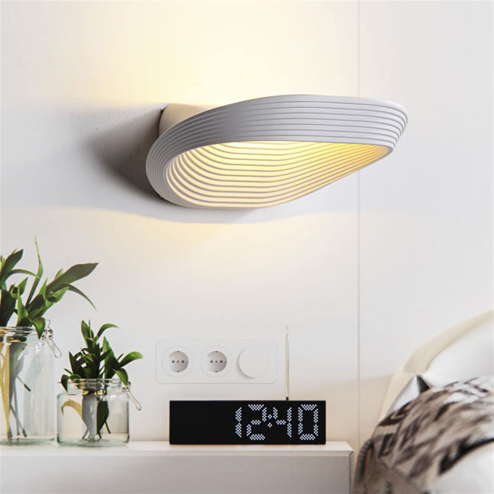 Modern Wall Lamps for Living Room & Bedroom - Simple Hotel B&B Restaurant Wall Light Fixture - Perfect for Bedside Reading & Ambient Lighting
