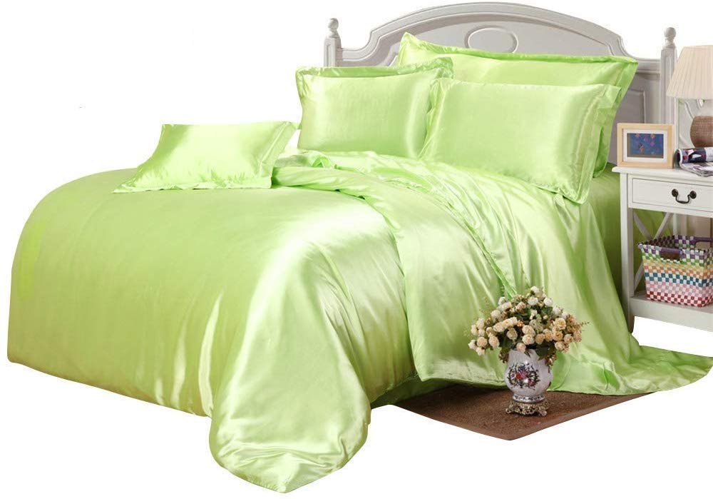 Luxury Silk Satin Comforter - 300 GSM Down Alternative Bedding Set | Box Stitched Hotel Quality Quilt | Ultra Soft & Fluffy | Machine Washable | King/Cal King Size in Sage Green | Perfect for Master Bedrooms, Guest Rooms & Luxury Hotels