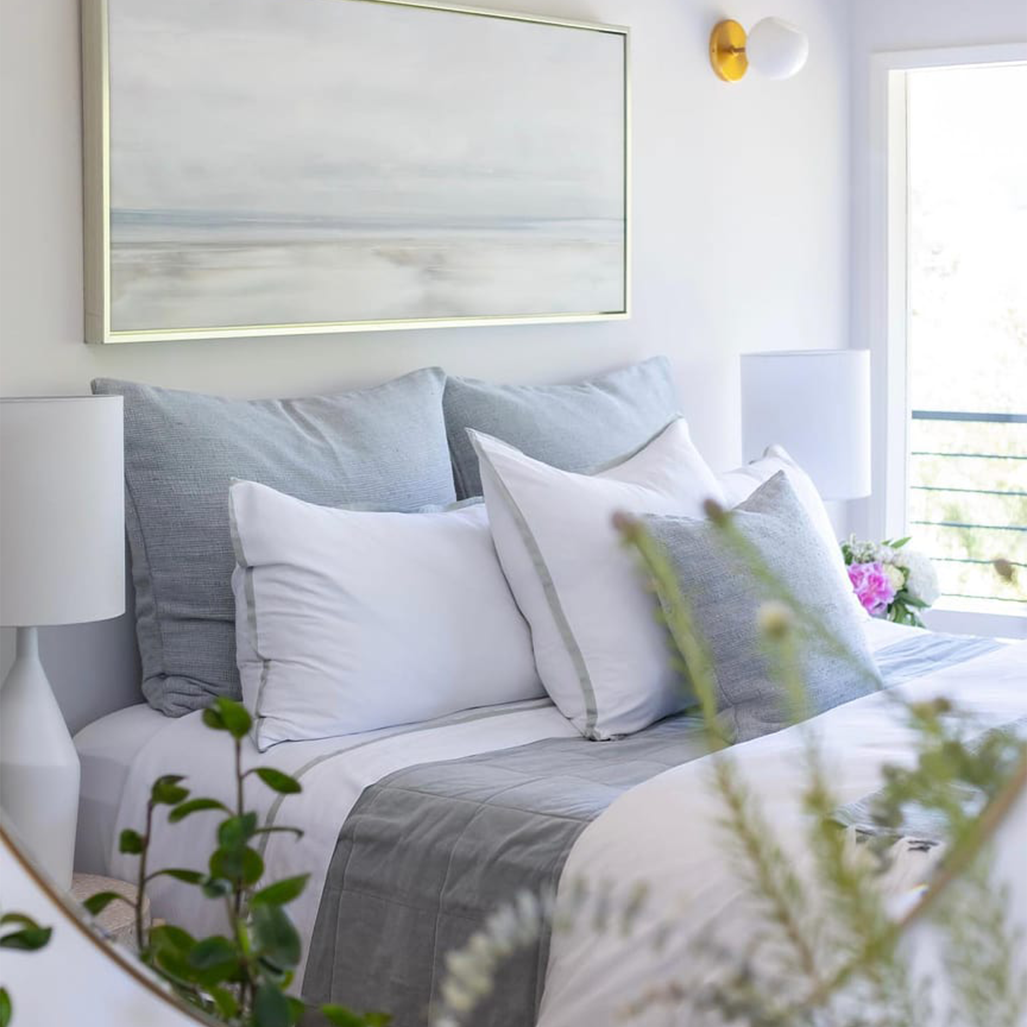 Amsterdam Coverlet - Soft & Stylish Bedspread for Queen Size Beds - Perfect for Cozy Bedrooms, Guest Rooms & Airbnb Stays