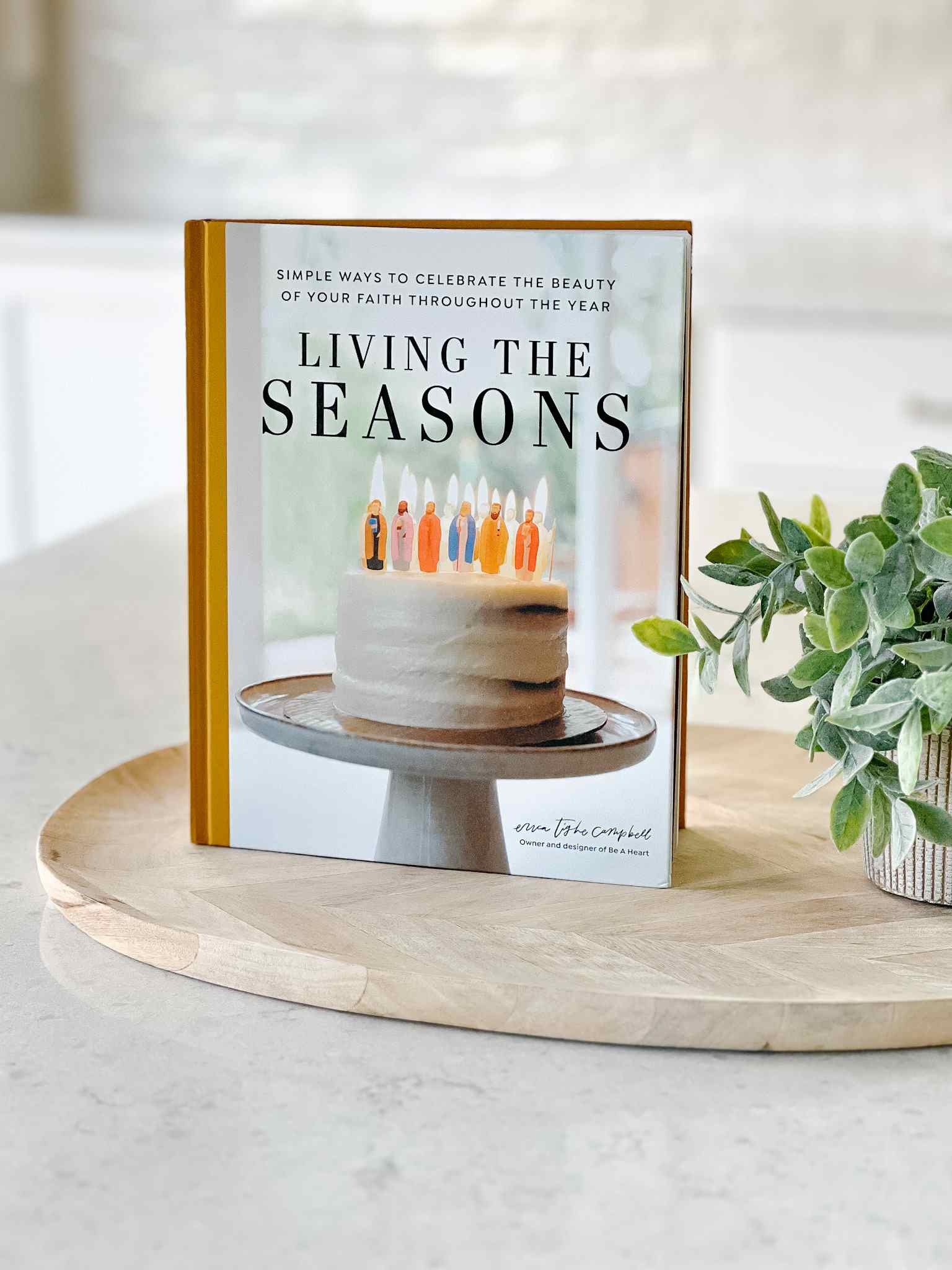 Living the Seasons Book - Inspiring Guide to Seasonal Living & Mindfulness | Perfect for Home Decor, Gifts & Self-Care Routines