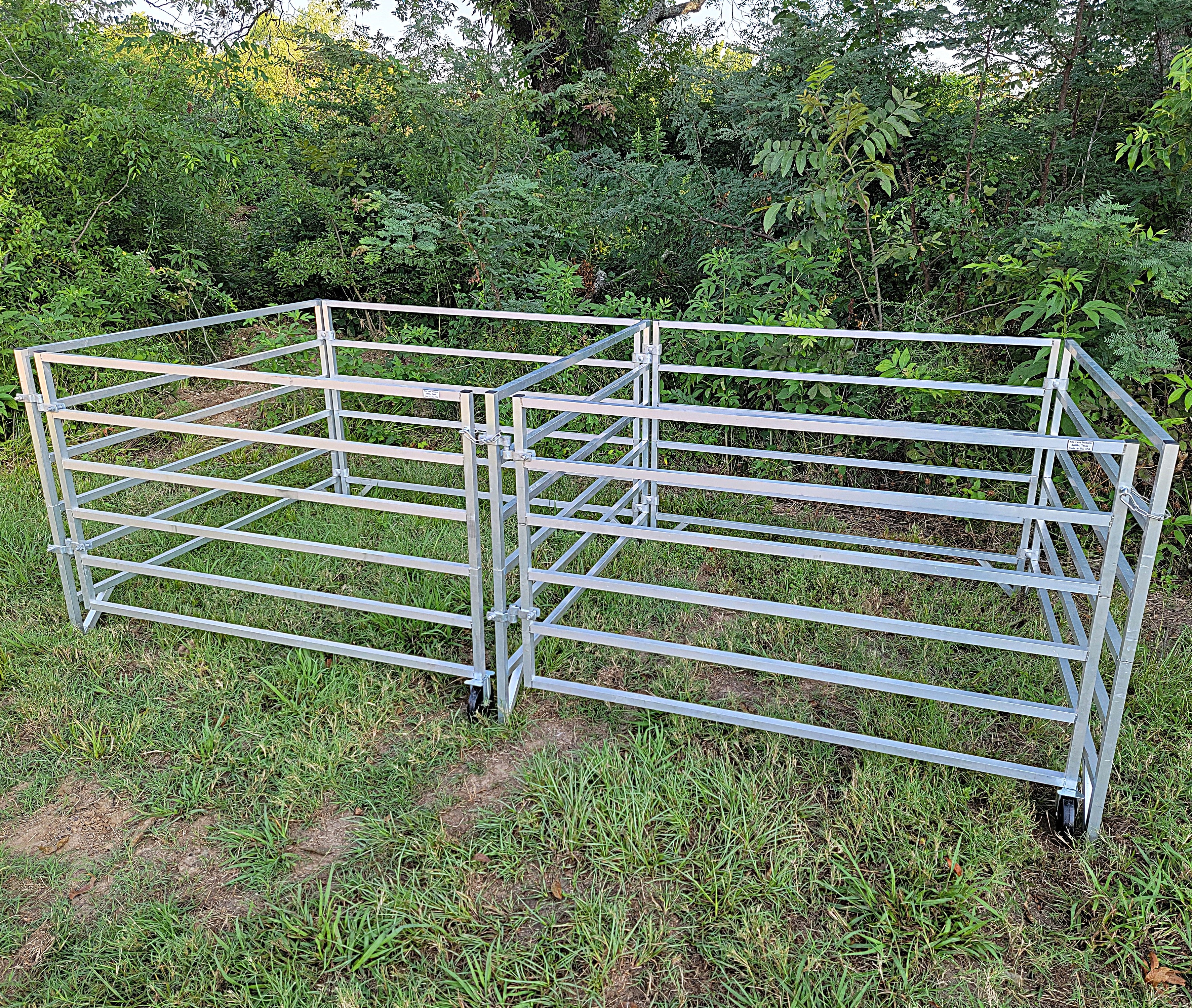 5 Ft x 5 Ft Aluminum 6-Rail Stall Kit with 2 Panels & 1 Gate - Heavy Duty Horse Stall Extension for Barns, Arenas & Pastures
