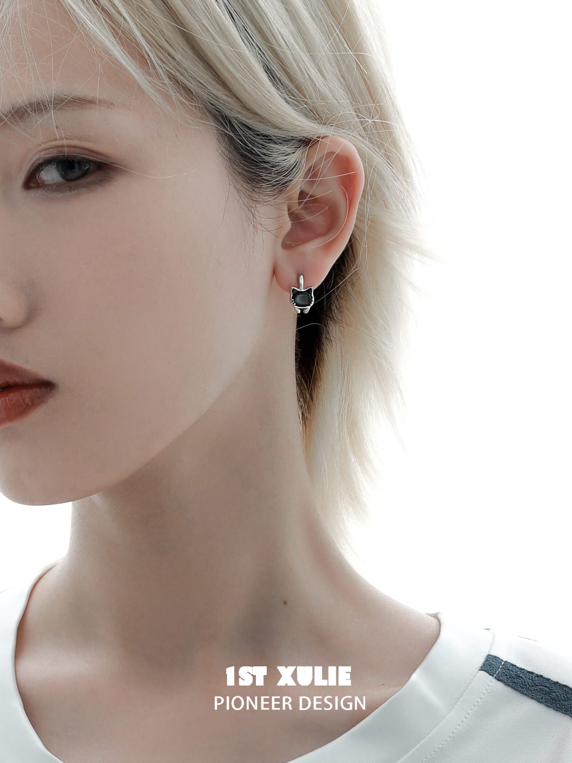 S925 Sterling Silver 18K Platinum Plated Black & Gray Cat Earrings - Elegant Kitty Jewelry for Women | Perfect Gift for Cat Lovers, Birthday, Anniversary & Everyday Wear
