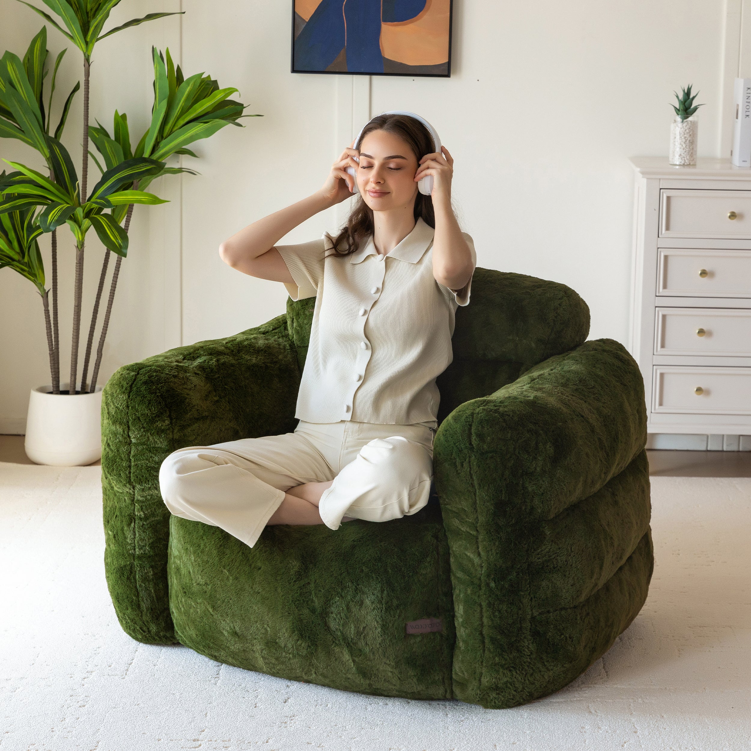 MAXYOYO Giant Bean Bag Chair for Adults - Ultra Soft Fluffy Oversized Floor Sofa for Living Room & Bedroom - Cozy Reading Chair with Filler (Green) - Perfect for Relaxing, Gaming & Movie Nights