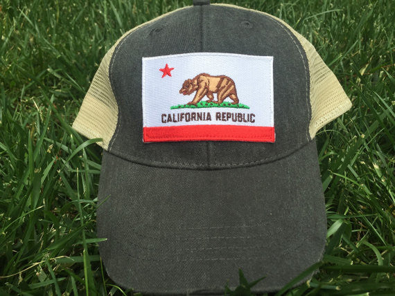 California State Flag Mesh Snapback Hat - Adjustable Baseball Cap for Men & Women - Perfect for Sports, Outdoor Activities, and Casual Wear