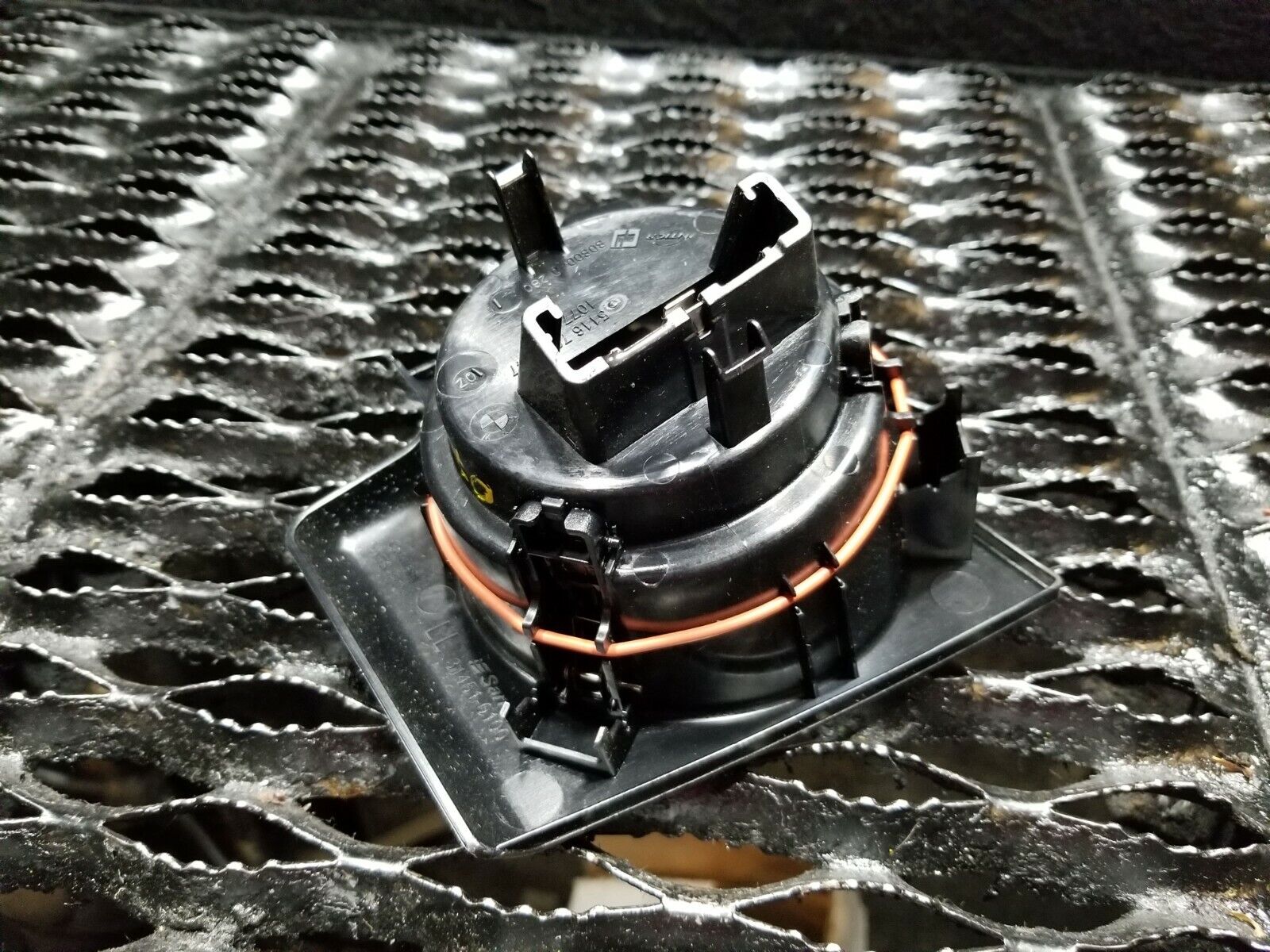 2006-2010 BMW 650i E63 Genuine OEM Rear Center Console Cup Holder - Perfect for Road Trips & Daily Commutes