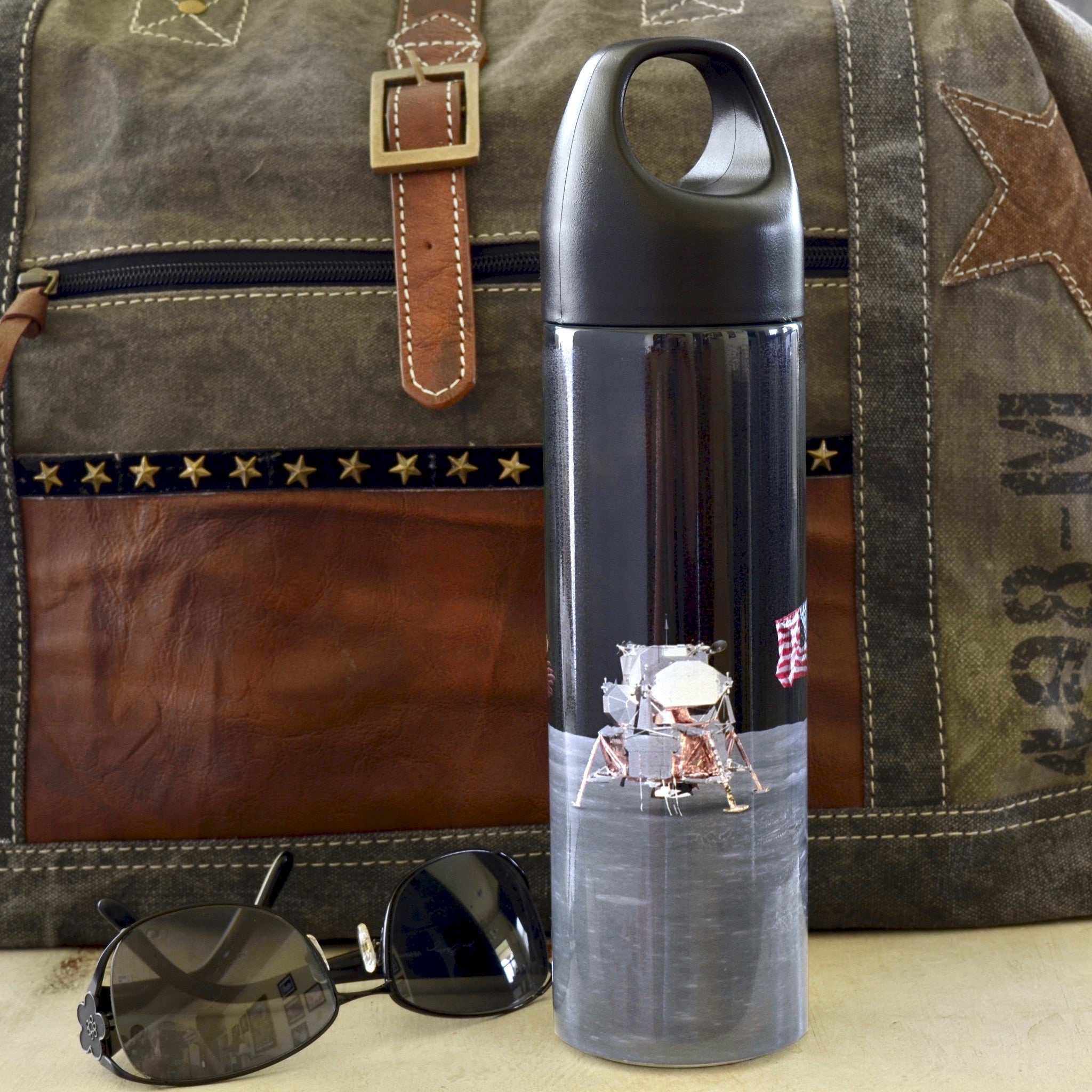 NASA Apollo 11 Moon Landing Commemorative Stainless Steel Water Bottle - Insulated Vacuum Flask for Hot & Cold Drinks - Perfect for Space Enthusiasts, Outdoor Adventures & Office Use