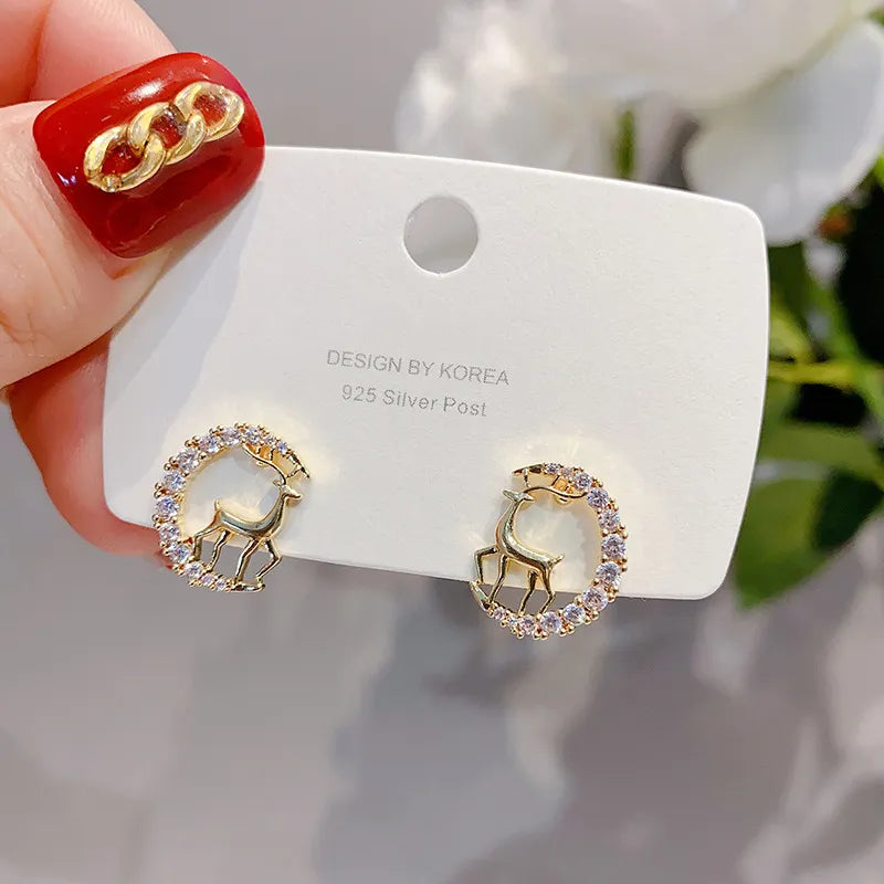 Cute Deer Stud Earrings for Women - Animal Elk Ear Studs Jewelry Set - Christmas Gifts for Girls, Teens & Kids (Perfect for Holiday Parties, School Events & Everyday Wear)