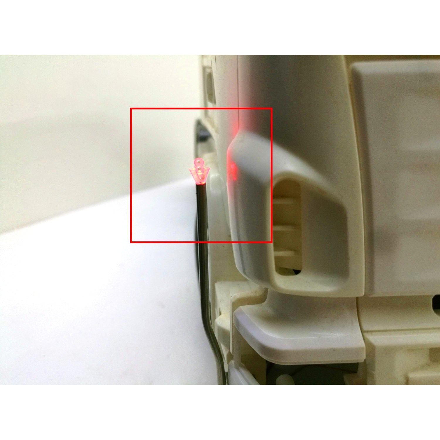 Universal LED V8 Position Light Left Right Spare Parts for Tamiya 1/14 R620 R730 RC Tractor Truck - Compatible with Radio Control Models - Perfect for Night Driving & Off-Road RC Adventures