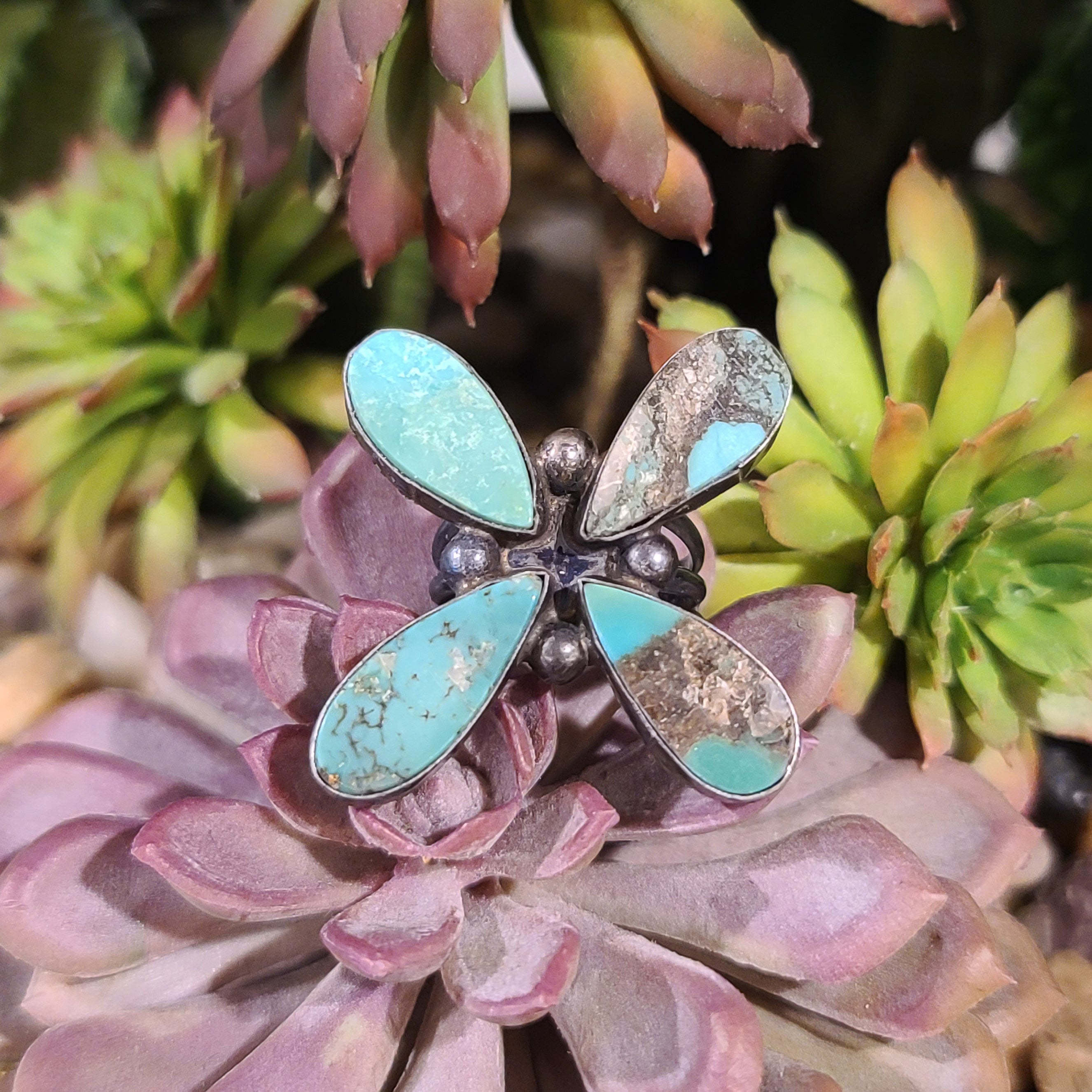 Al Zuni Global Jewelry 4 Stone Flat Green Ring 002Zur - Handmade Sterling Silver Native American Jewelry for Women, Perfect for Weddings, Parties & Special Occasions