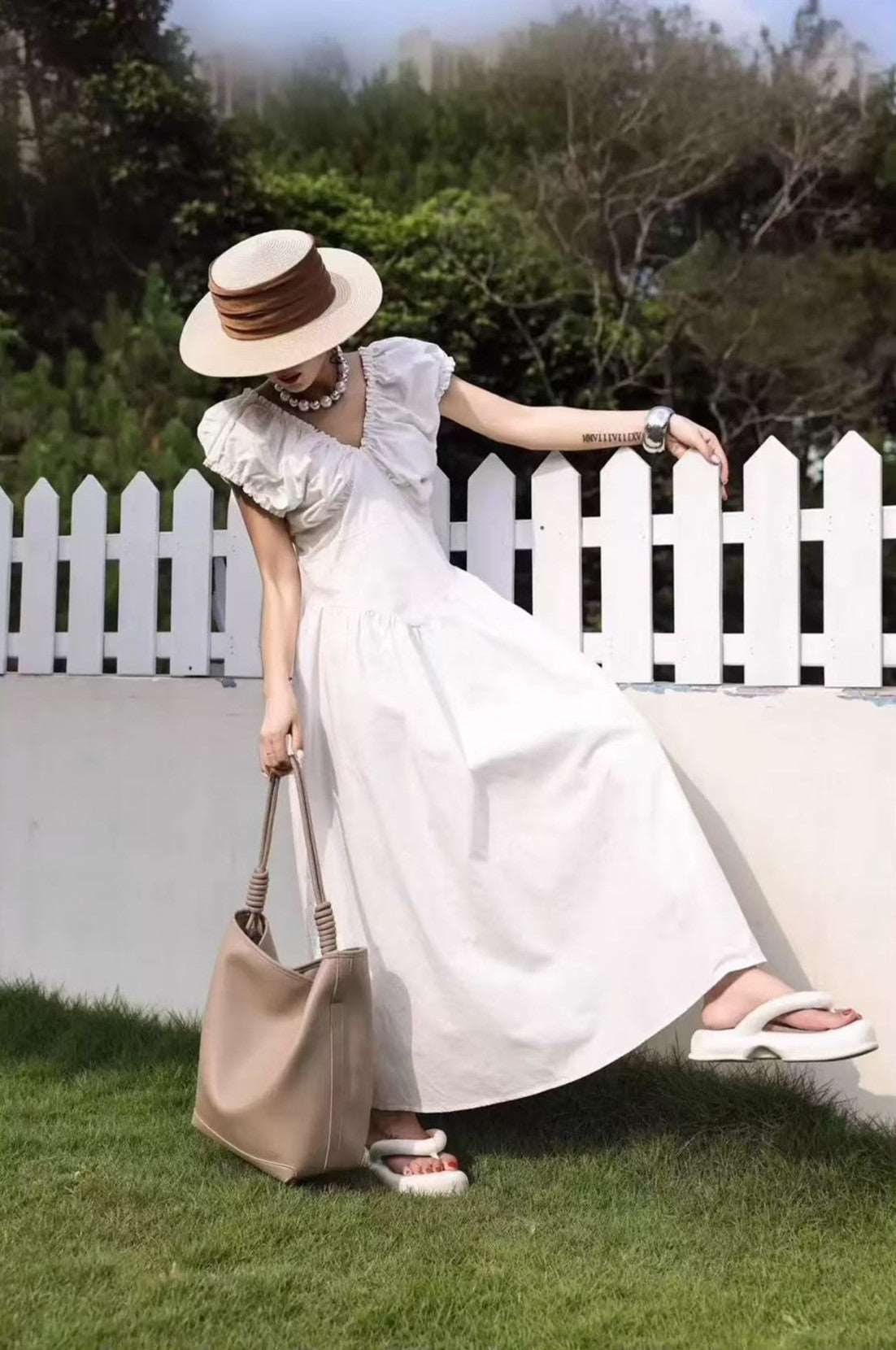 Stylish & Soft Designer Bucket Bag for Women - Trendy Shoulder Bag for Casual Outings, Travel & Everyday Use