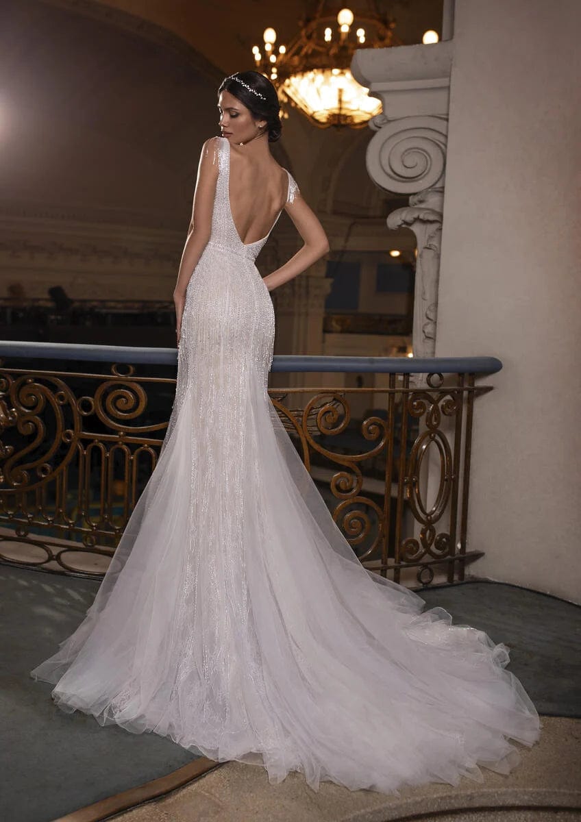 Atelier Pronovias Banky Wedding Dress - Size 10 | Elegant Bridal Gown for Church Ceremony & Reception