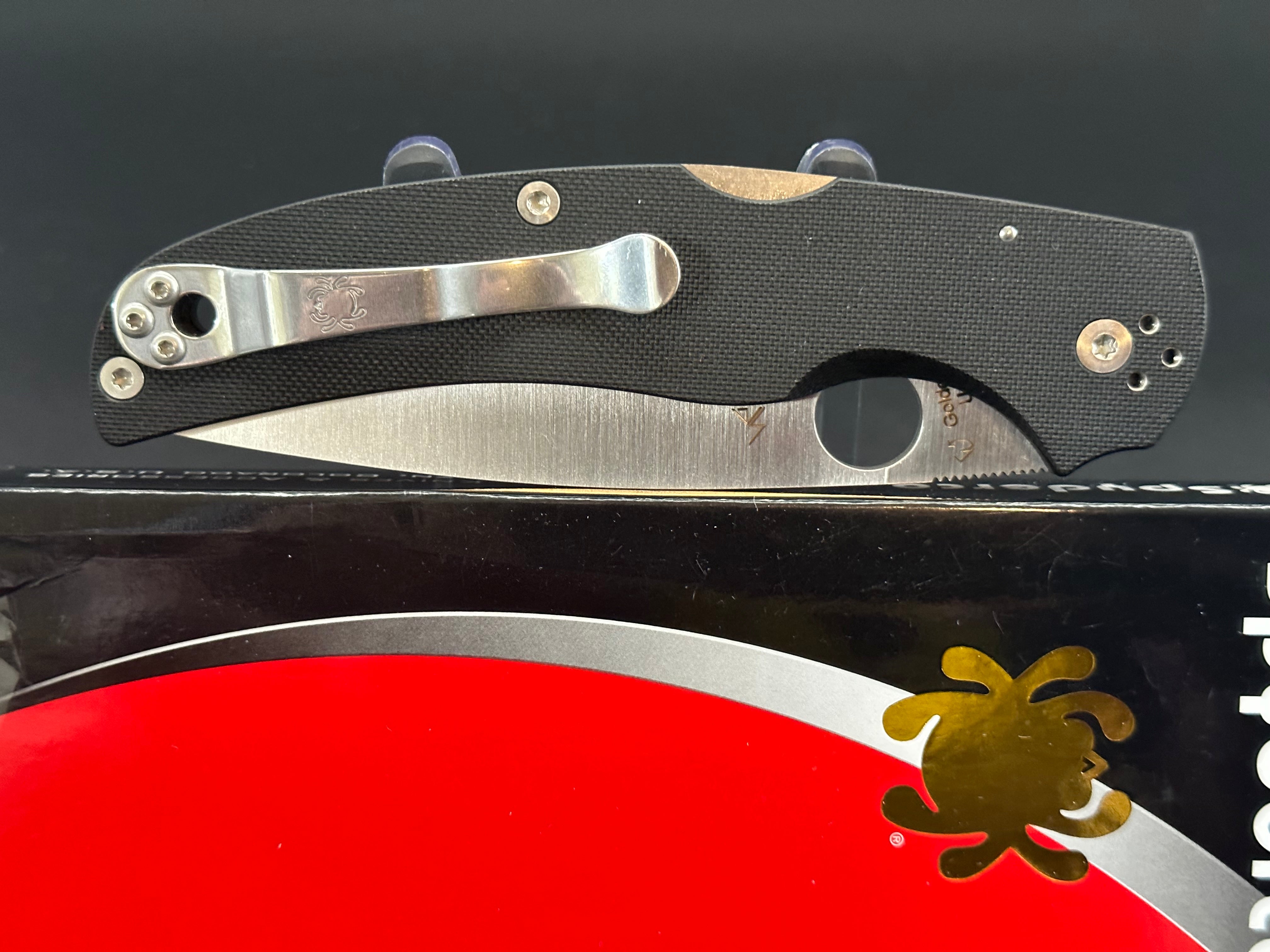 Spyderco Native Chief Folding Knife - Premium EDC Pocket Knife with CPM-S30V Steel Blade for Outdoor, Camping & Everyday Carry