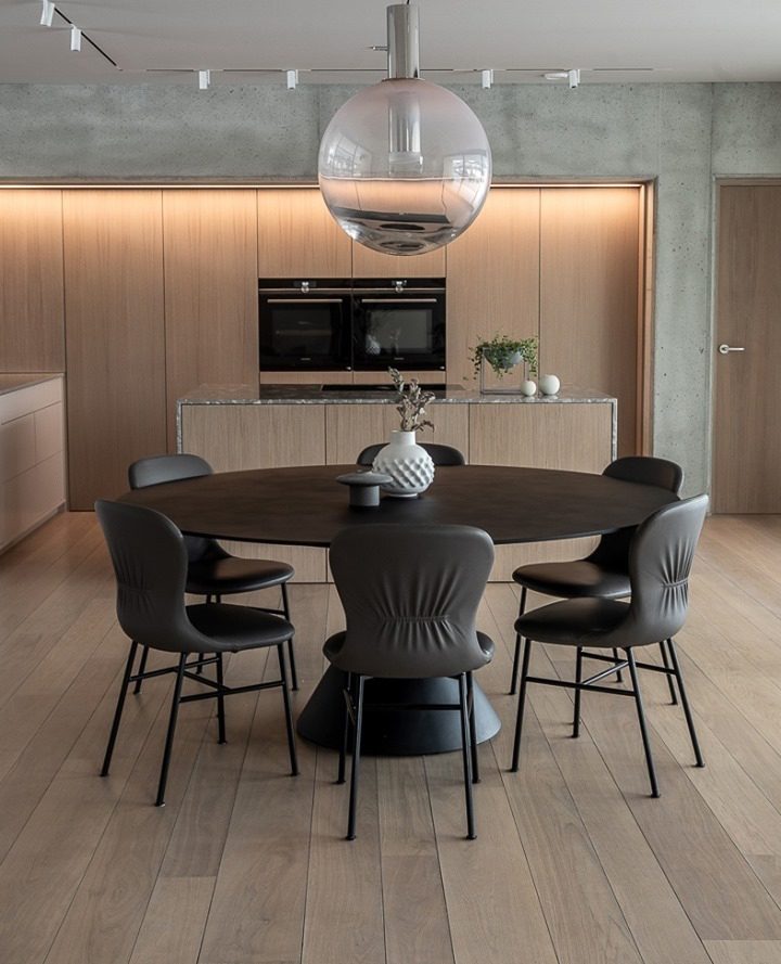 Eidos Collection Modern Pendant Lamp - Stylish Hanging Light Fixture for Dining Room, Kitchen Island, Living Room & Bedroom Decor