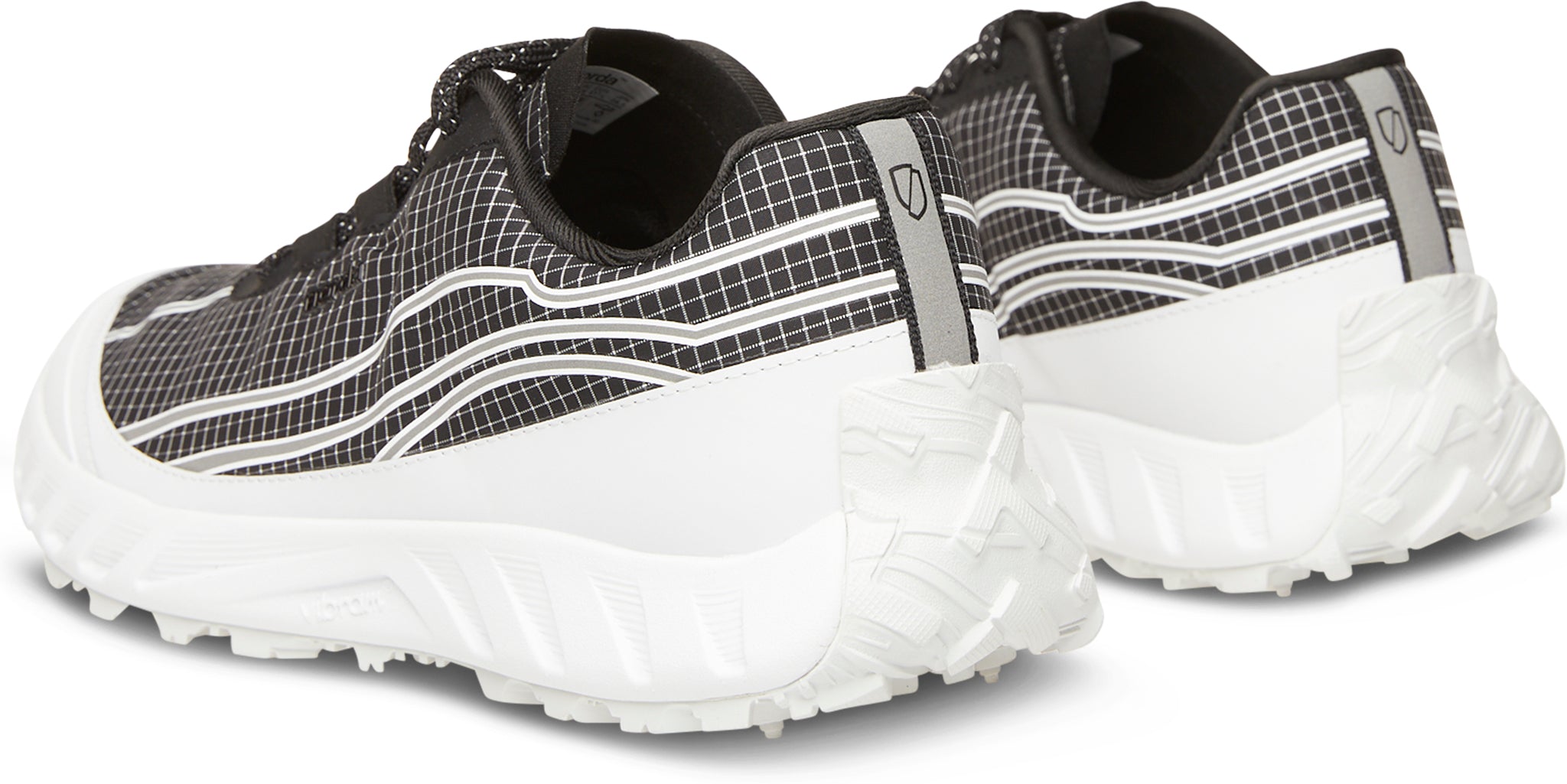 002 Men's Trail Running Shoes - Lightweight & Durable for Hiking & Outdoor Adventures