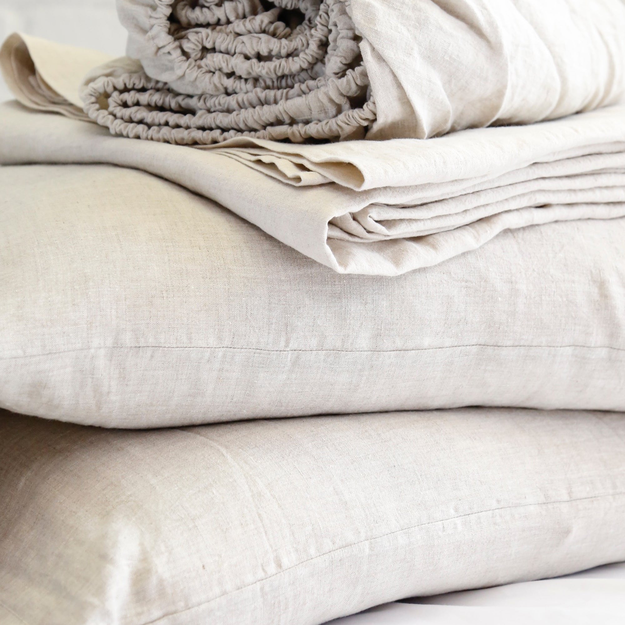 Premium 100% Organic Linen Sheet Set - Breathable & Hypoallergenic Bedding for All Seasons - Perfect for Master Bedroom, Guest Room & Vacation Homes