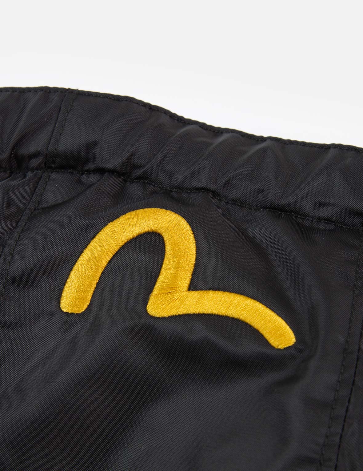 Godhead Badge & Motto Embroidered Parka Jacket - Stylish Streetwear for Urban Fashion & Outdoor Activities
