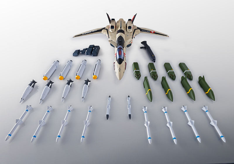 Bandai DX Chogokin Macross Plus YF-19 Full Set Action Figure - Collectible Robot Toy for Anime Fans & Model Enthusiasts - Perfect for Display, Gifts, and Cosplay Accessories