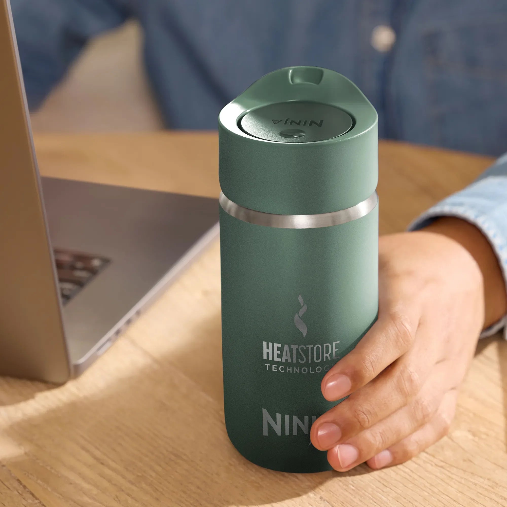 Ninja Sip Perfect 354ml Insulated Stainless Steel Water Bottle - Leak Proof, BPA Free, Keeps Drinks Hot/Cold for 24 Hours - Ideal for Gym, Hiking, Office & Travel