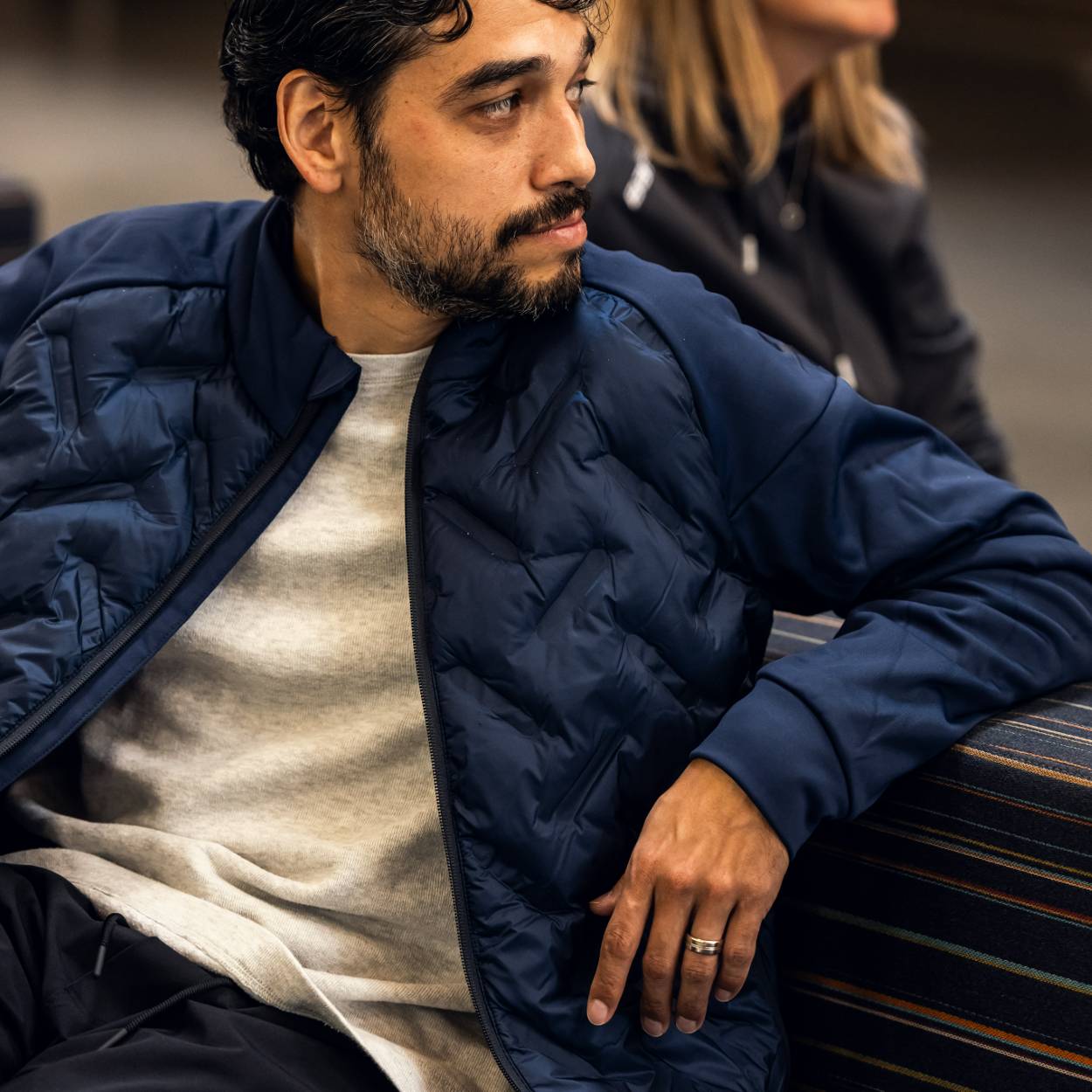 Bauer FLC Core Hybrid Jacket Senior - Lightweight Hockey Jacket for Men - Perfect for Ice Skating, Hockey Games & Outdoor Winter Sports