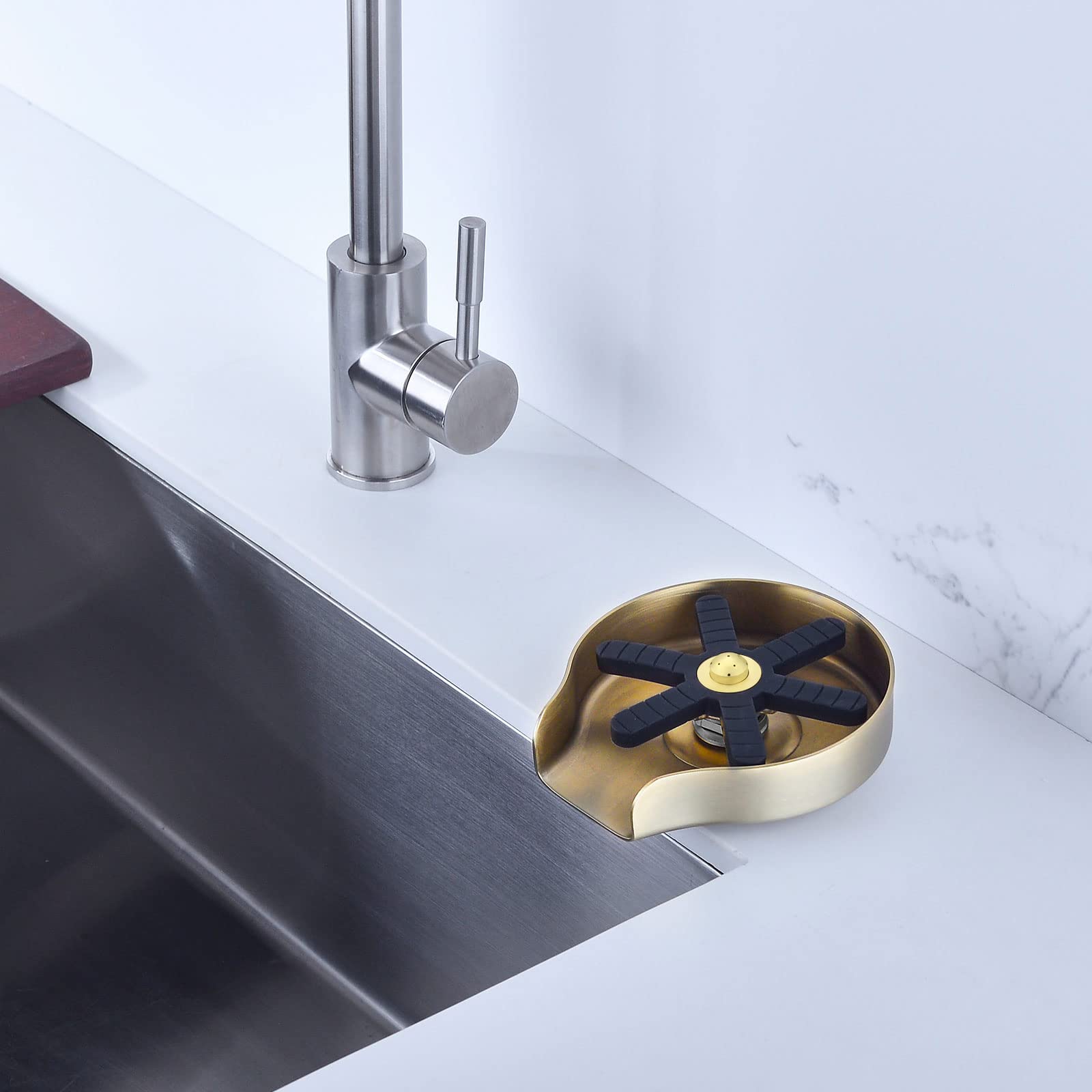Gold Metal Kitchen Sink Glass Rinser - Efficient Cup & Baby Bottle Washer Cleaner, Premium Kitchen Sink Accessory for Wet Bars & Home Use