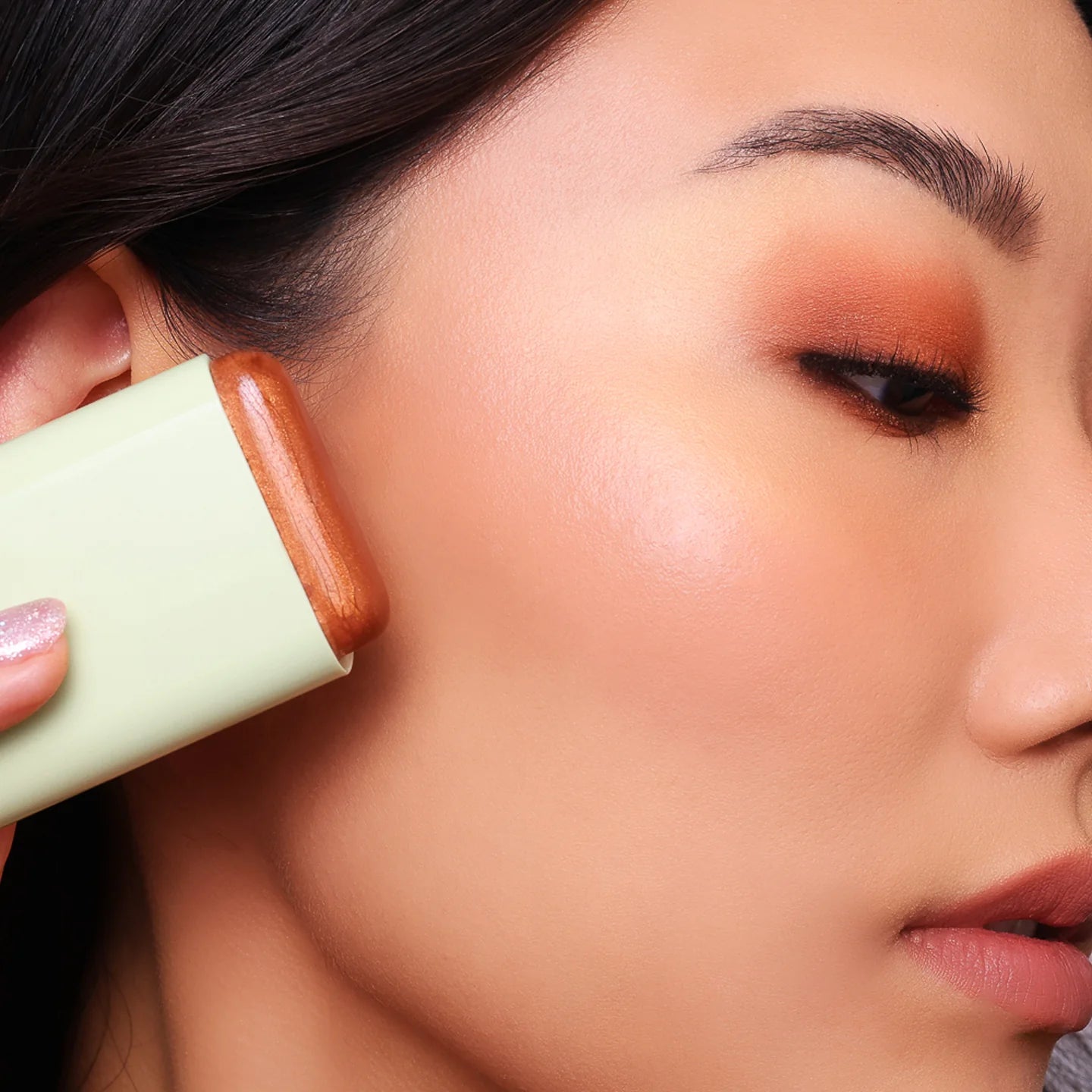 Pixi On the Glow Bronzer Stick - Natural Glow Makeup for Contouring & Highlighting - Perfect for Everyday Wear & Travel