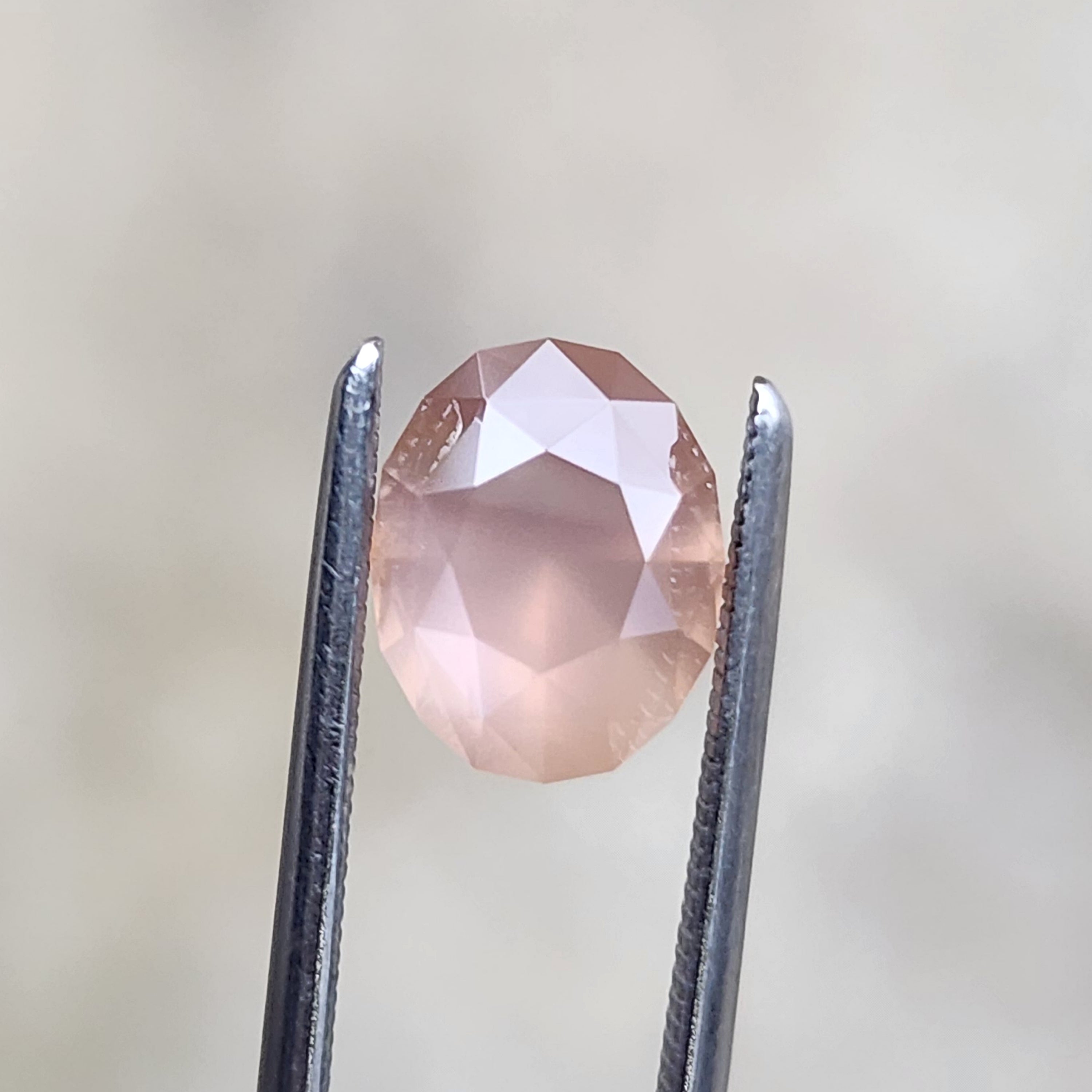 1.95ct Natural Oval Umba Sapphire - Hazy Peach Color | Loose Gemstone for Jewelry Making, Engagement Rings & Unique Gifts