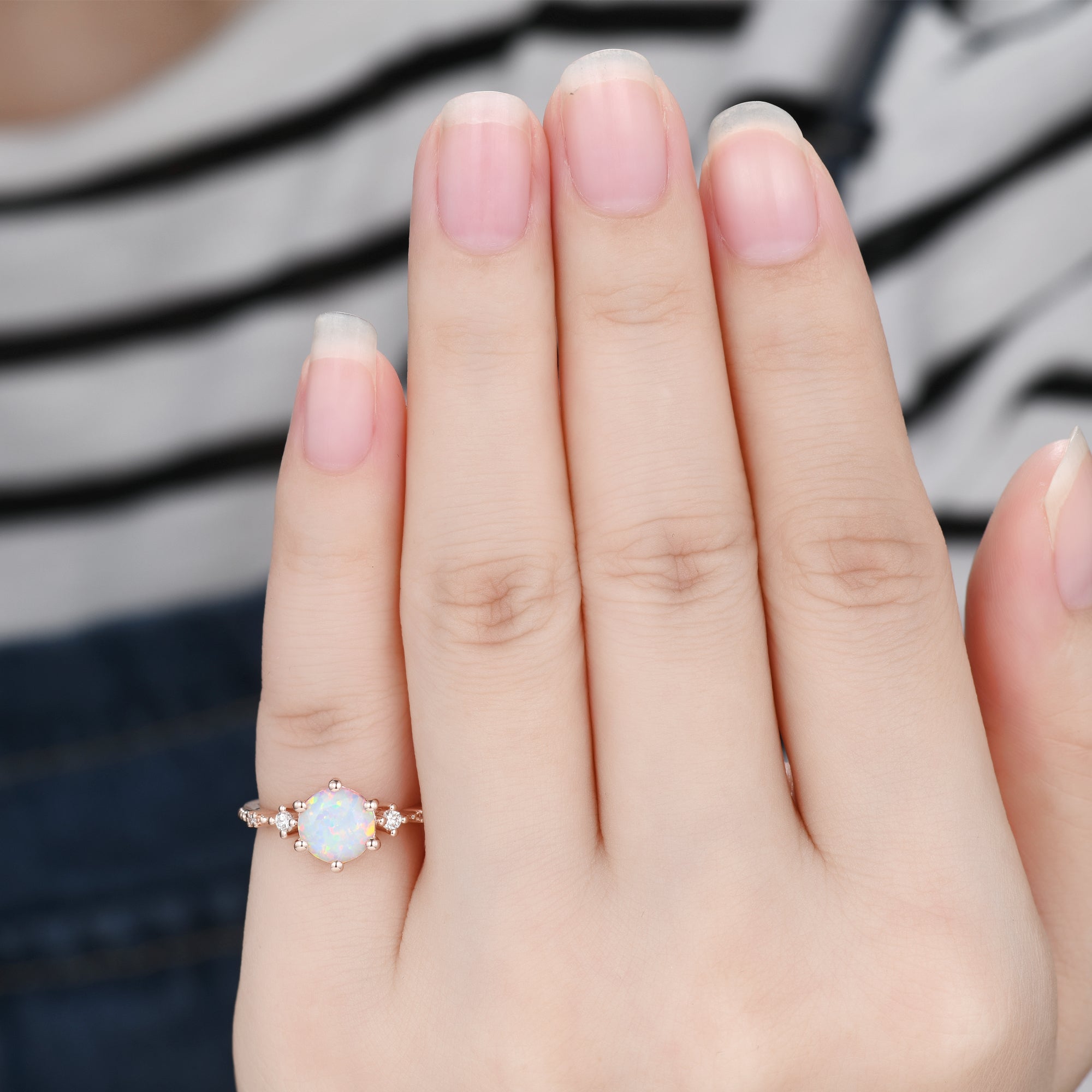 Exquisite Round Opal & Diamond Engagement Ring - 6 Prong 5 Stone Vintage Style Wedding Band for Women | Perfect for Proposals, Anniversaries & Special Occasions