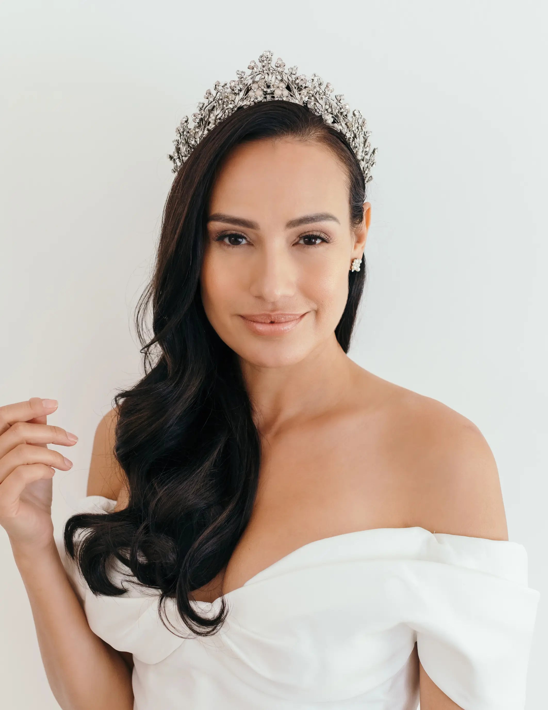 Gianna Crown - Elegant Rhinestone Tiara for Women, Bridal Headpiece, Prom Queen Accessory, Birthday Party Decor, Wedding & Special Occasions