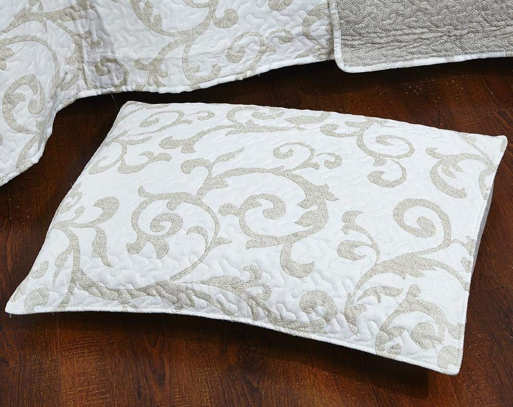 DaDa Bedding Elegant Freesia Vineyard Quilt Patchwork Bedspread Set - Floral Design, White, Queen Size, 3-Piece Bedding Collection | Perfect for Master Bedroom, Guest Room & Farmhouse Decor