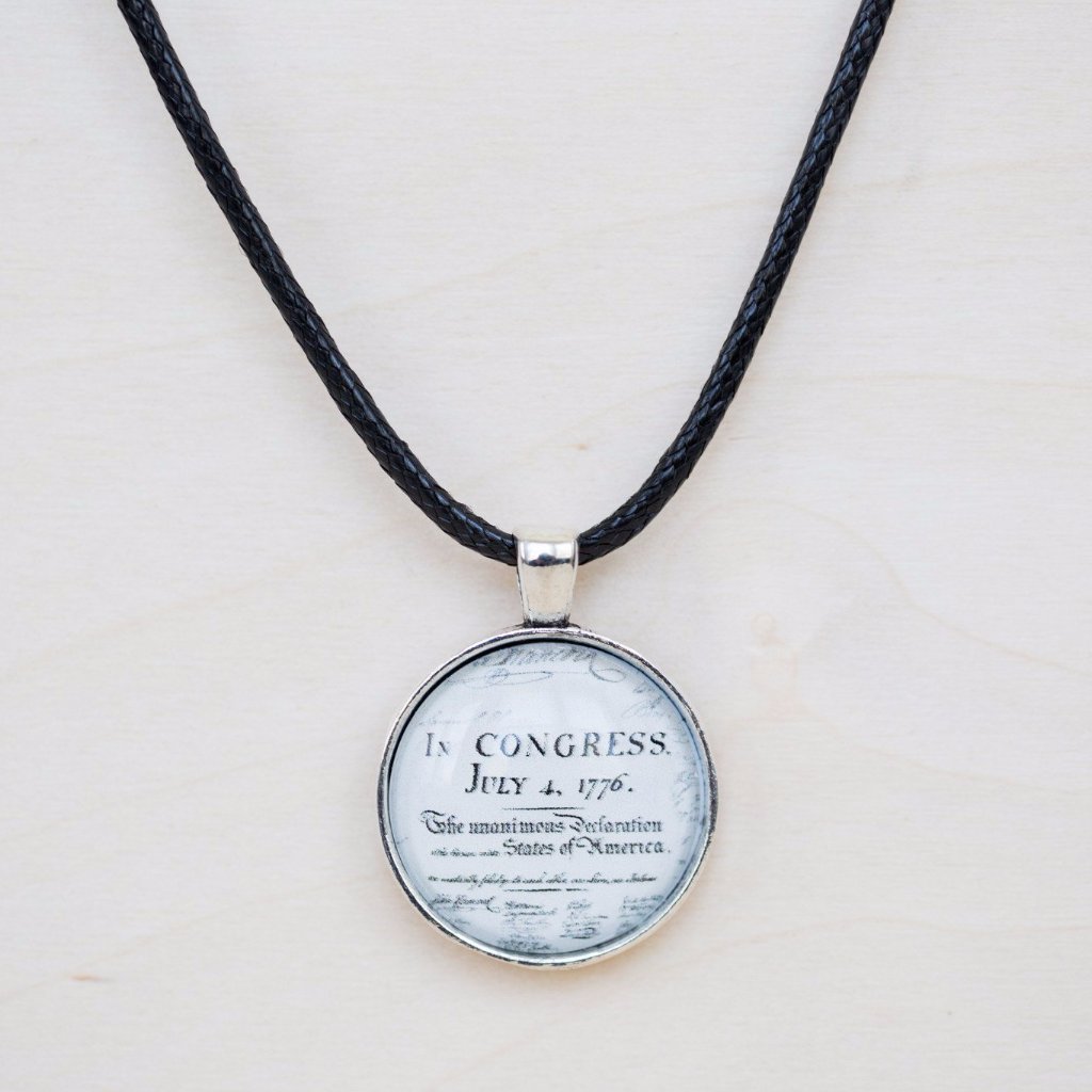 Declaration of Independence Pendant Necklace - Patriotic American History Jewelry Gift for Women & Men - Perfect for July 4th, Presidents Day & Historical Events