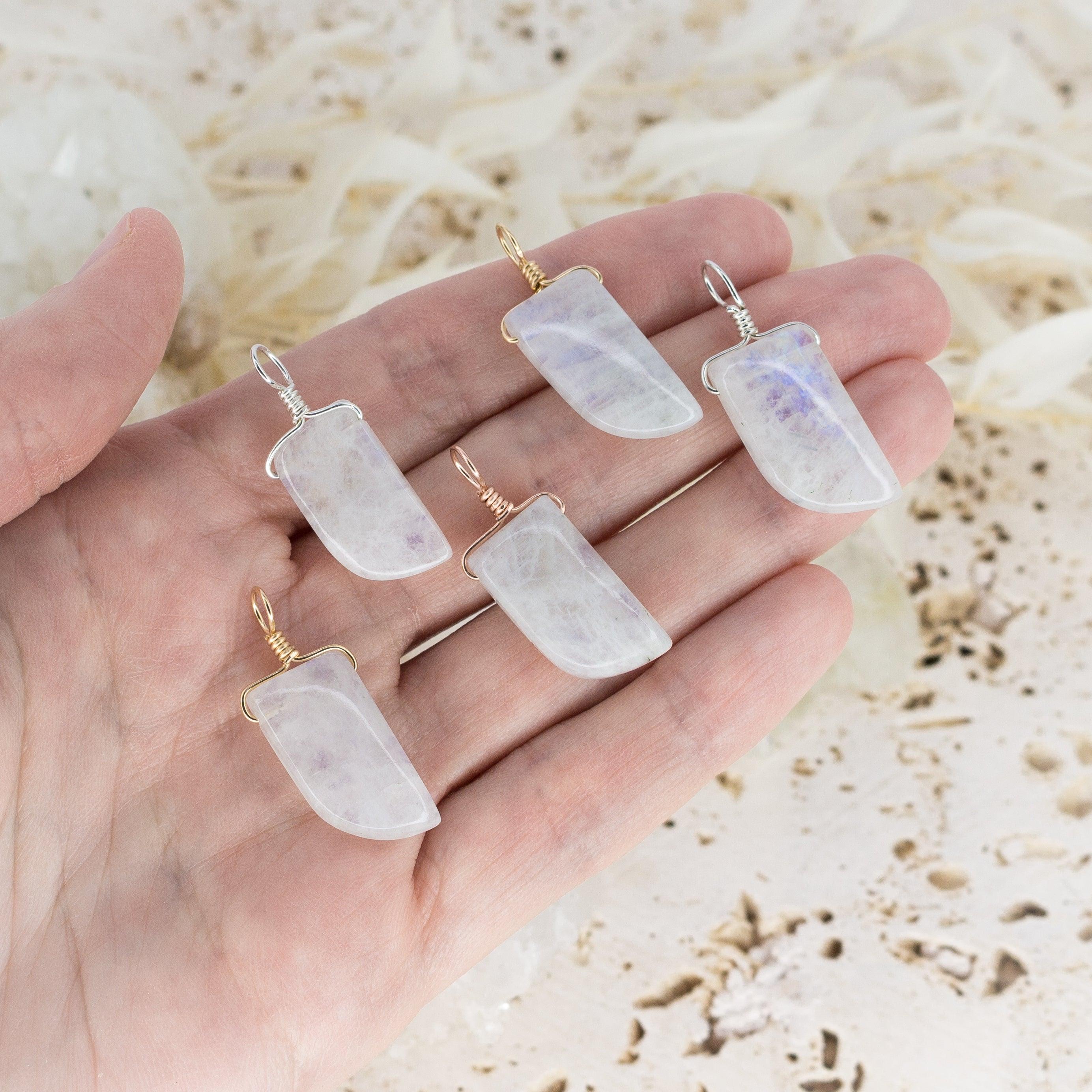 Natural Rainbow Moonstone Crystal Pendant Necklace - Smooth Polished Gemstone Jewelry for Women | Perfect for Meditation, Energy Healing & Boho Fashion