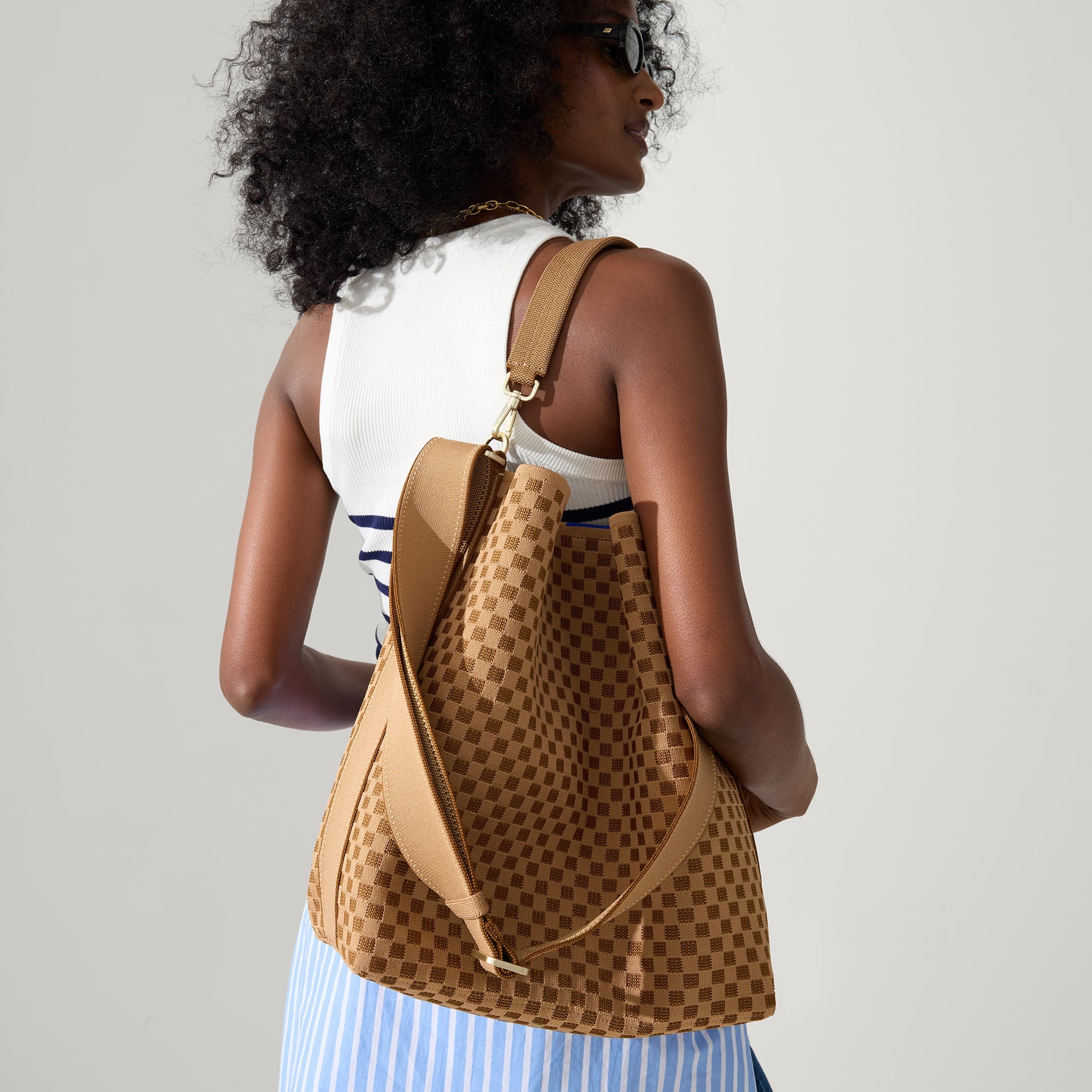 Stylish Hazelnut Bucket Bag for Women - Trendy Crossbody Shoulder Bag - Perfect for Daily Use, Shopping & Travel