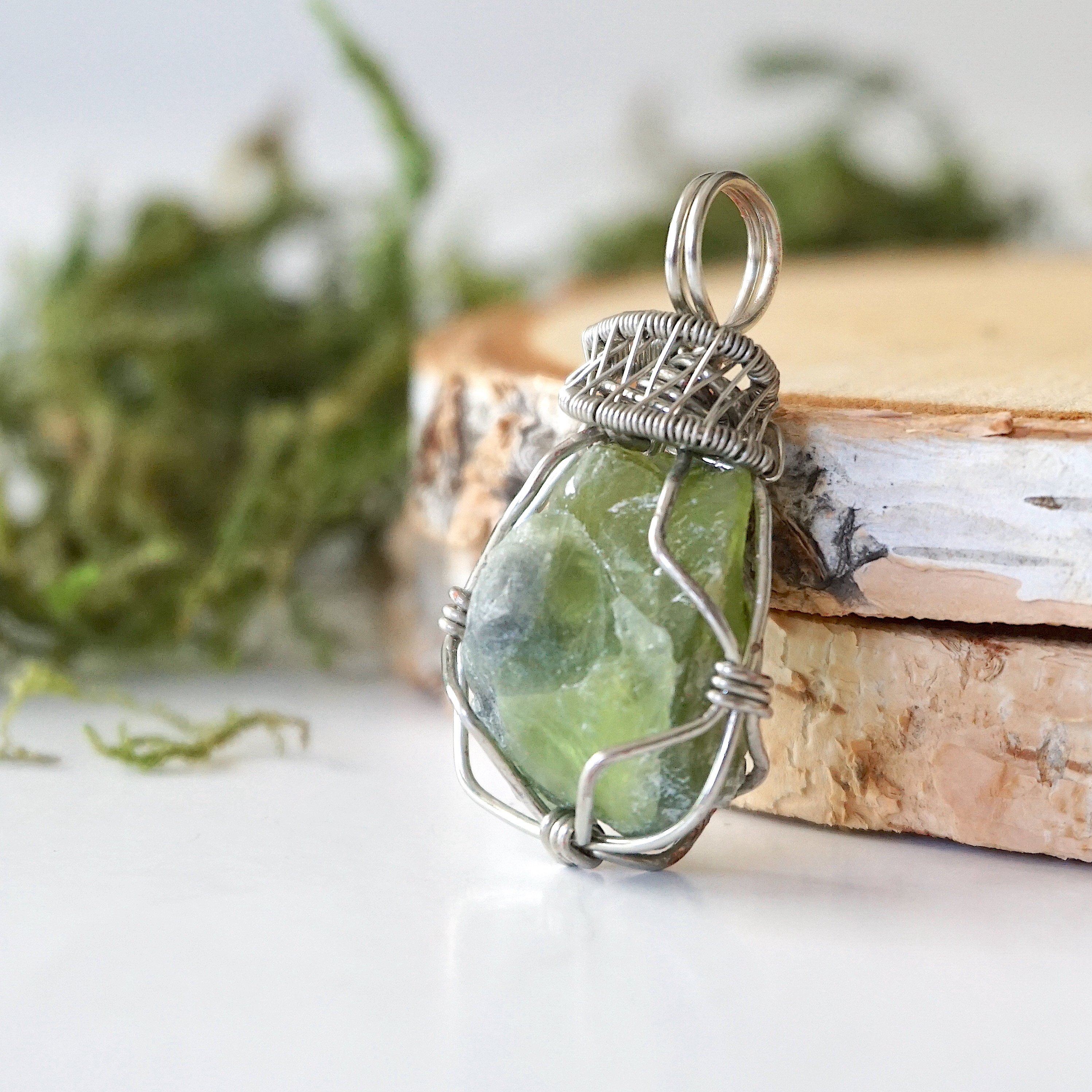 Natural Raw Peridot Pendant Necklace in 14K White Gold - Elegant Jewelry for Women, Perfect for Gifts, Weddings & Special Occasions