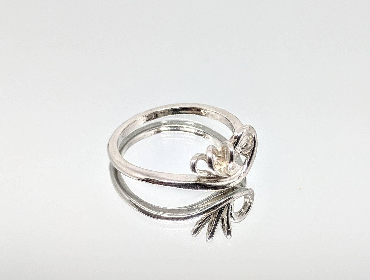 Sterling Silver or 14kt Gold Freeform Loop Ring - Size 7 DIY Jewelry Setting for Fashion & Wedding Bands - Perfect for Handmade Jewelry, Gift Giving & Everyday Wear