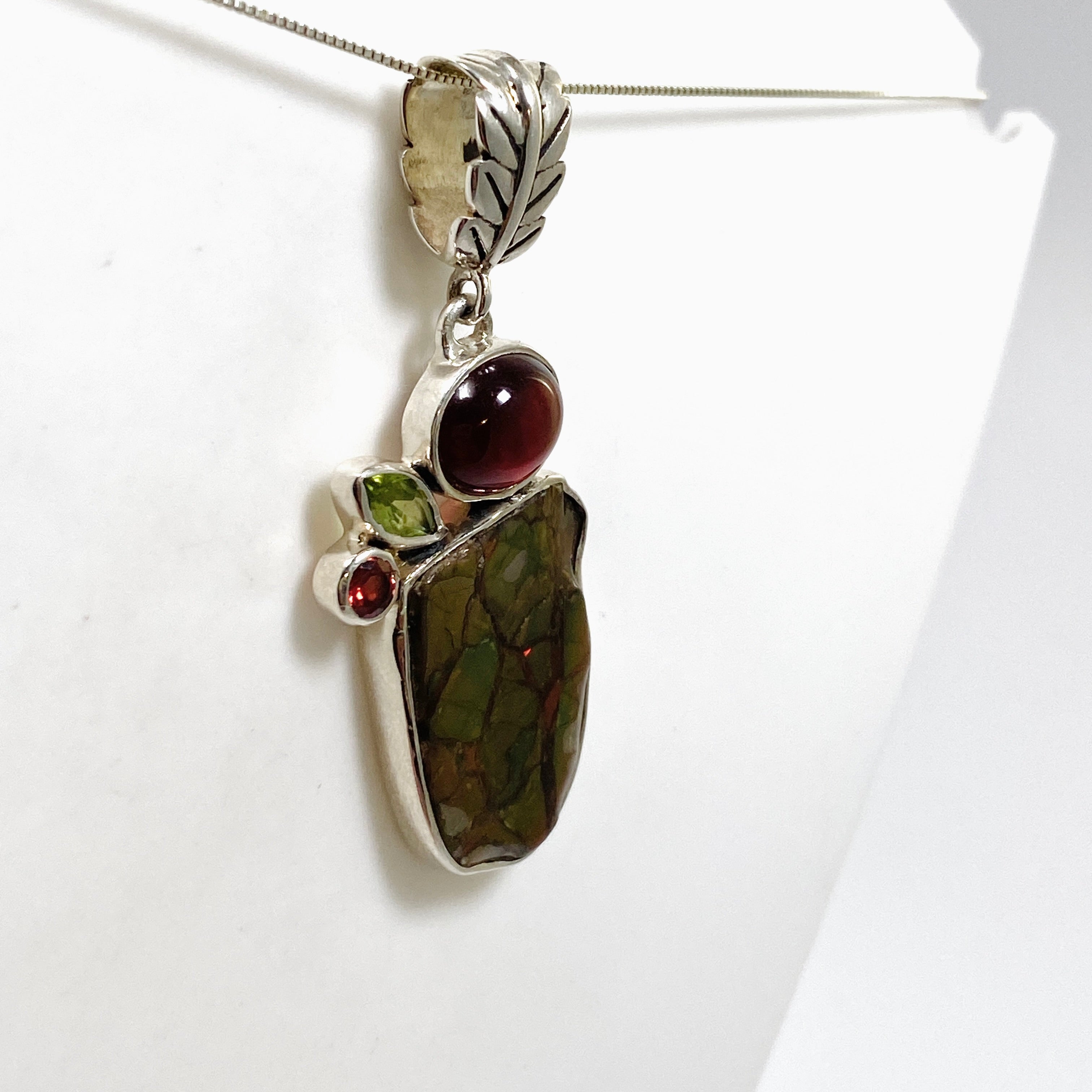 Natural Ammolite Peridot Garnet Multi-Stone Pendant Necklace GPVY1140 - Elegant Jewelry Gift for Women, Perfect for Parties & Special Occasions