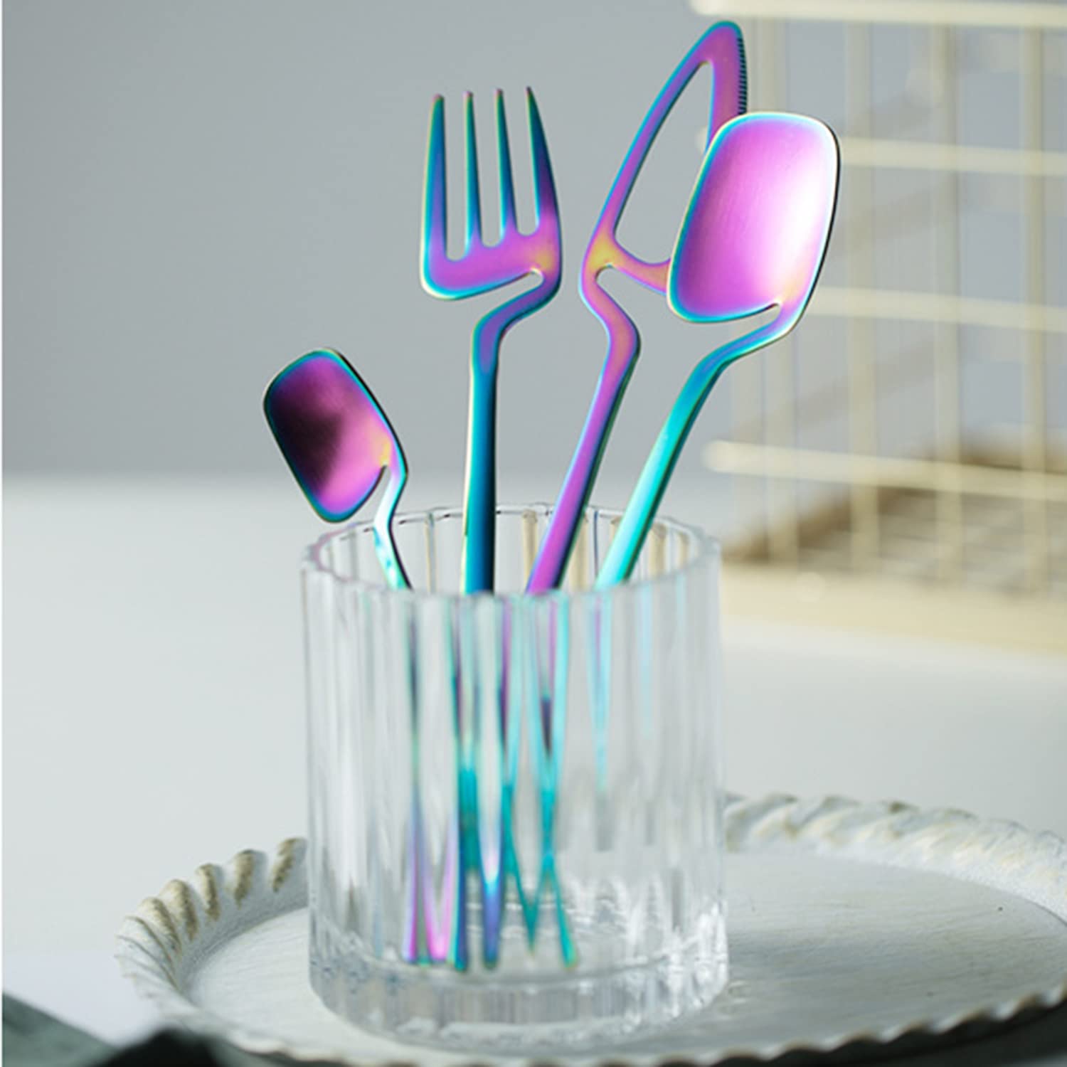 48-Piece Black Silverware Set for 12 - Modern Stainless Steel Flatware Cutlery Set - Elegant Dinnerware & Tableware for Kitchen, Family Gatherings, Parties - Dishwasher Safe - Perfect for Daily Use, Restaurants & Formal Dining