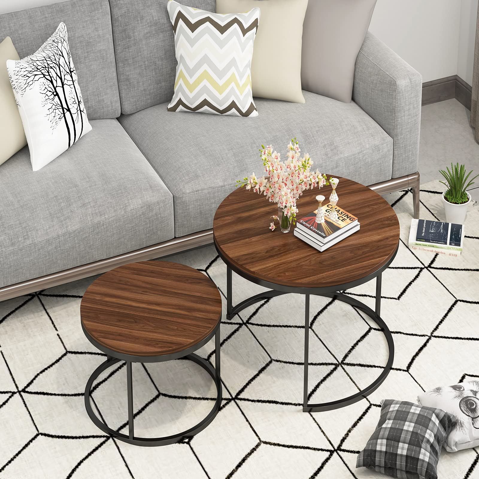 Round Nesting Coffee Table Set of 2 - Walnut Wood Top & Black Metal Frame Accent Tables for Living Room, Bedroom, Balcony - Perfect for Small Spaces, Coffee Time & Home Decor