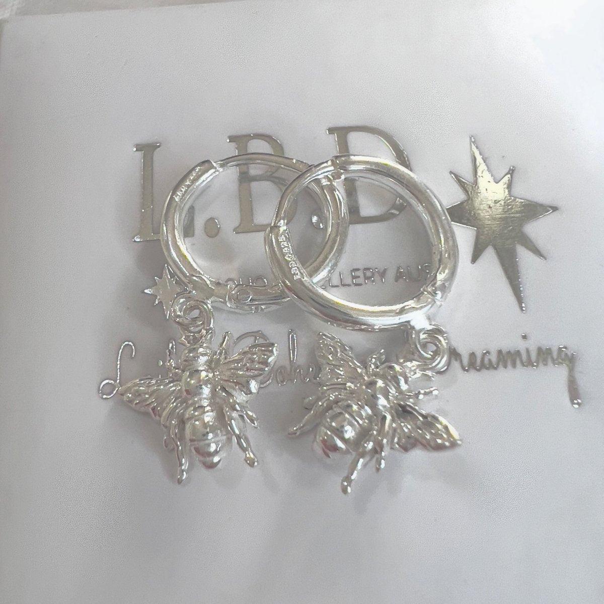 Laihas Prestige Sterling Silver Bee Hoop Earrings for Women - Elegant 925 Silver Jewelry Gift for Her - Perfect for Everyday Wear, Parties & Special Occasions
