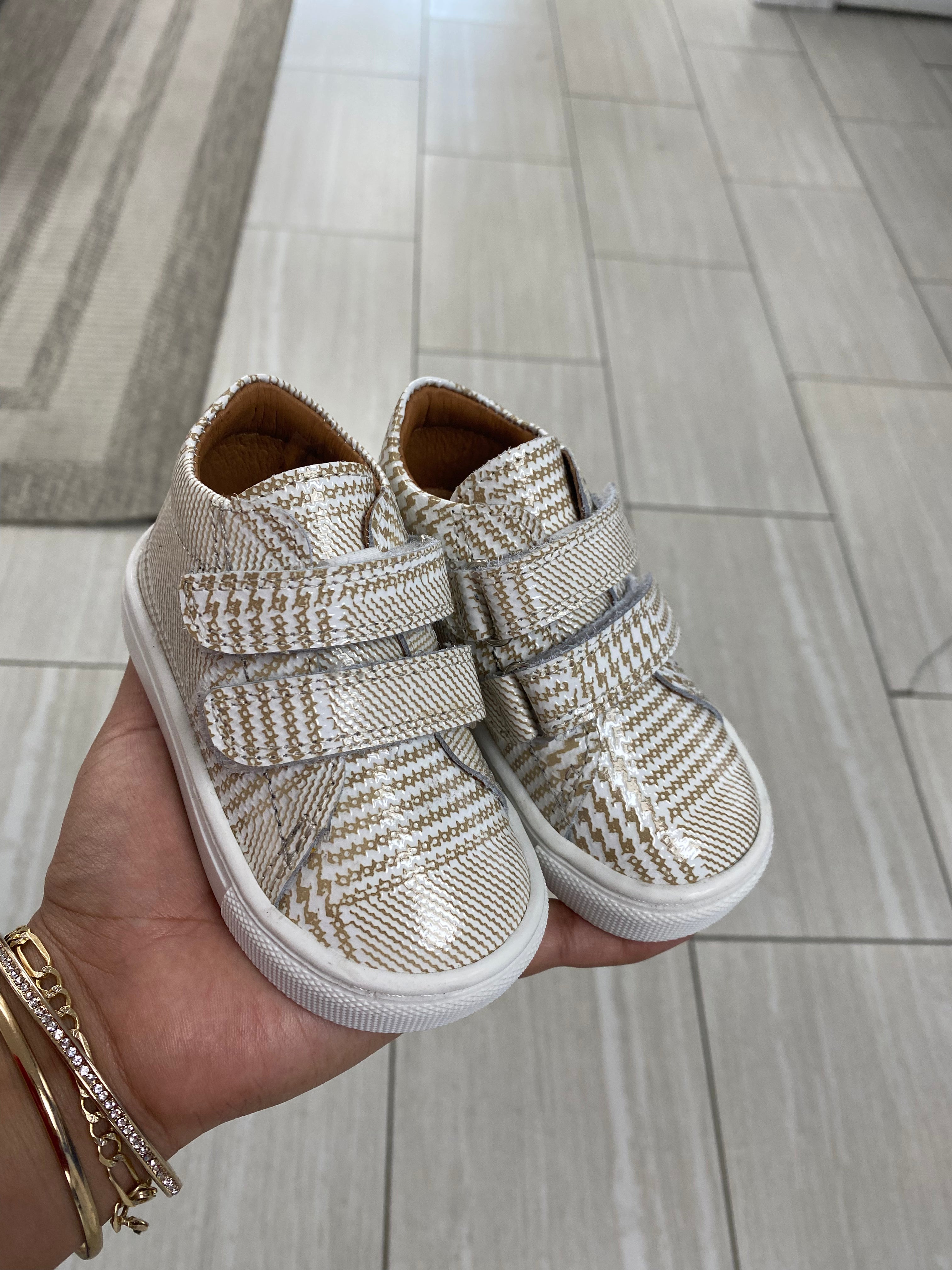 Atlanta Beige Velcro Baby Sneakers - Soft Moccasin Style Shoes for Toddlers & Infants - Perfect for Walking, Playtime & Everyday Comfort