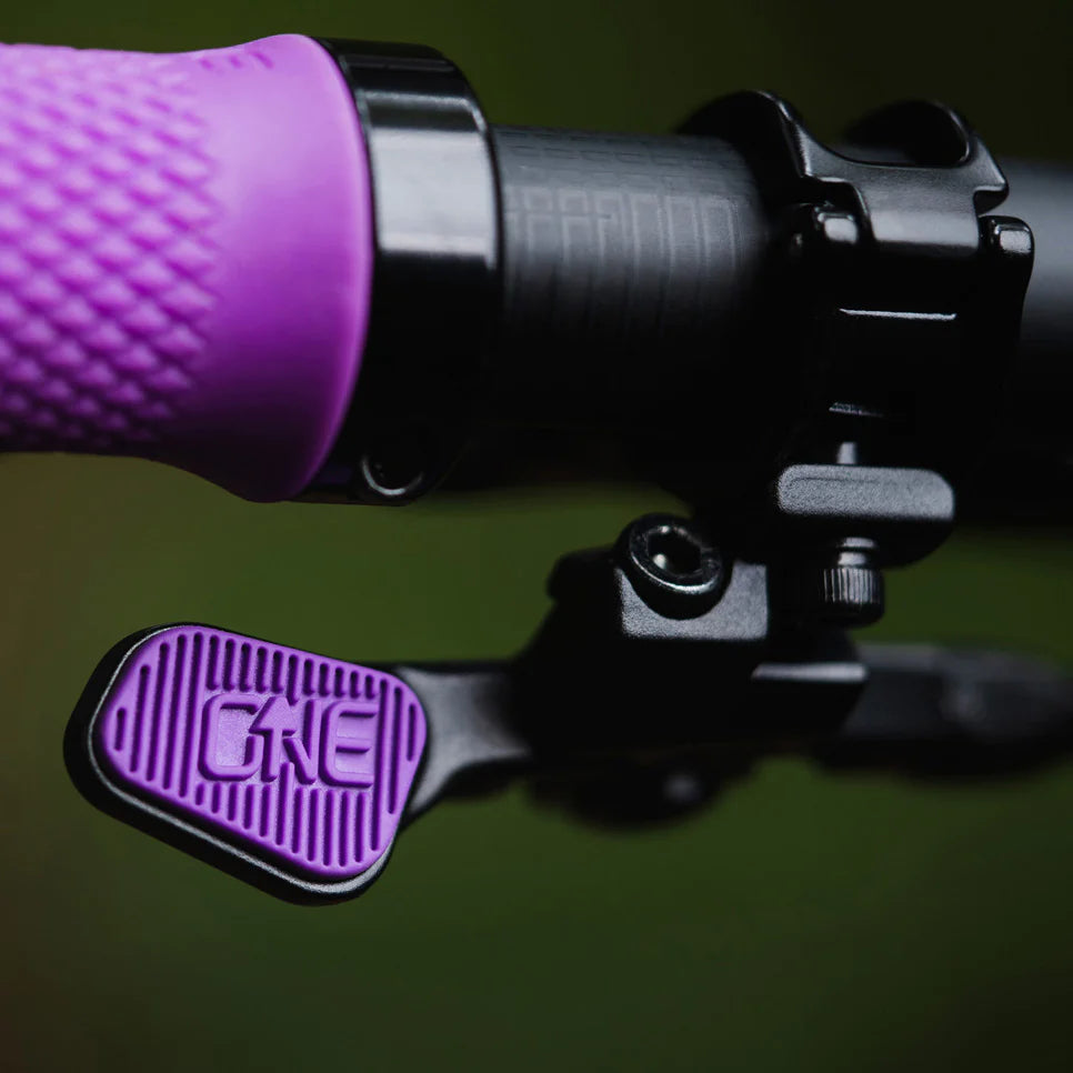 OneUp Dropper Lever V3 - Premium Bike Dropper Post Remote Lever for MTB & Mountain Biking - Lightweight & Durable for Trail, Enduro & Downhill Riding