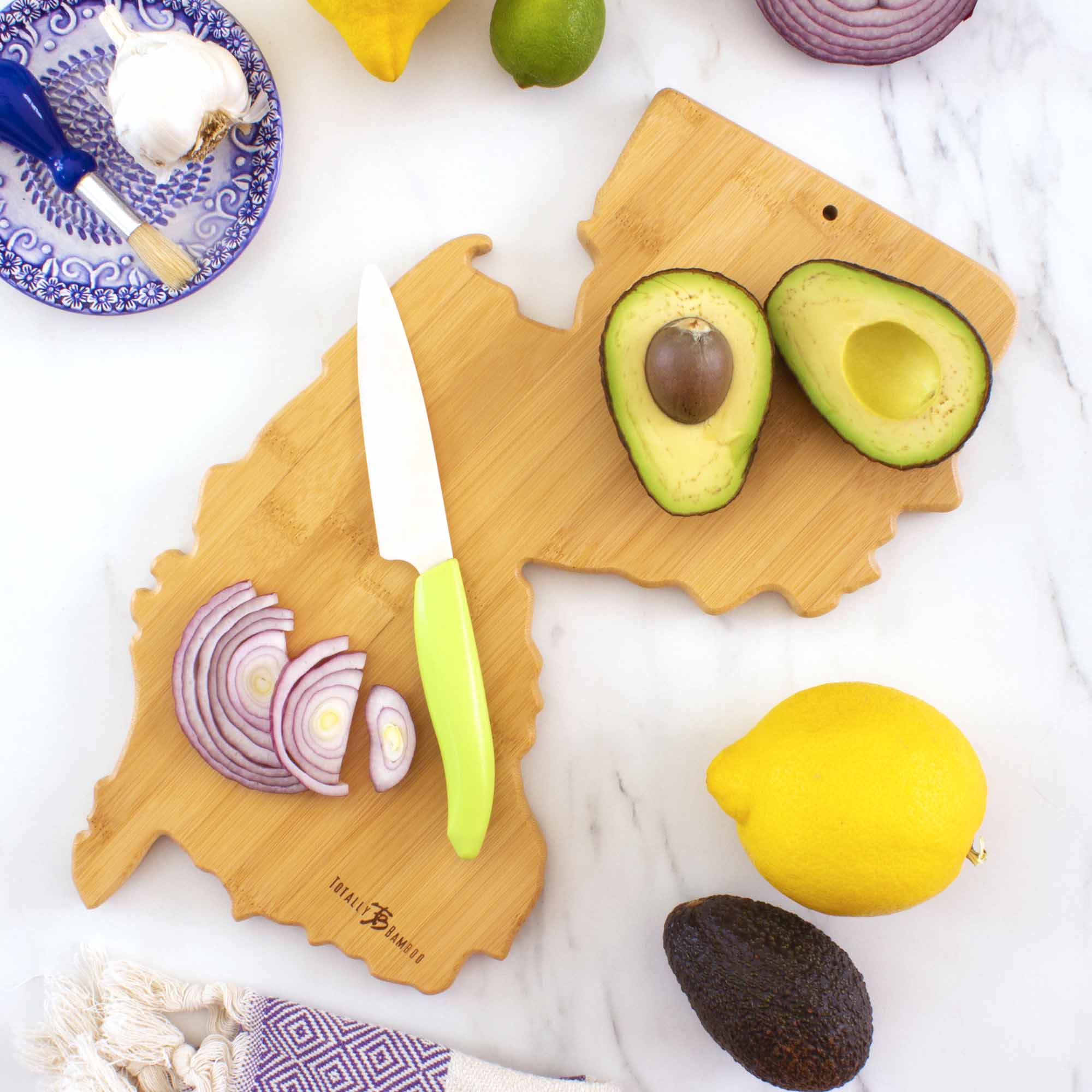 Premium Wooden Cutting Board 8.5x16.5 Inches - Durable Kitchen Chopping Board for Meat, Vegetables & Fruits - Perfect Gift for Home Chefs & Housewarming - Ideal for Cooking, Serving & Food Prep