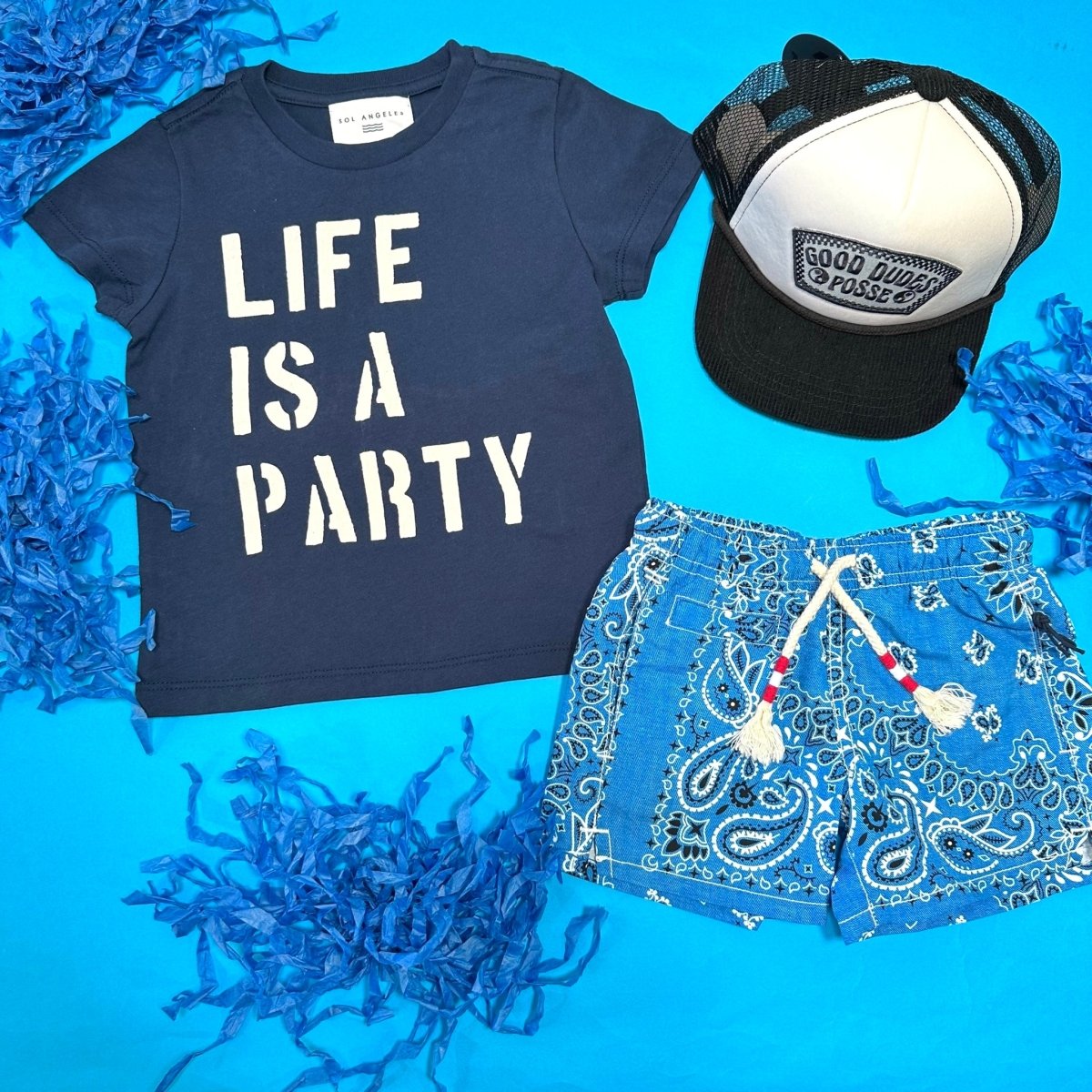 Life is a Party T-Shirt - Trendy Graphic Tee for Men & Women - Perfect for Casual Wear, Parties & Everyday Outfits
